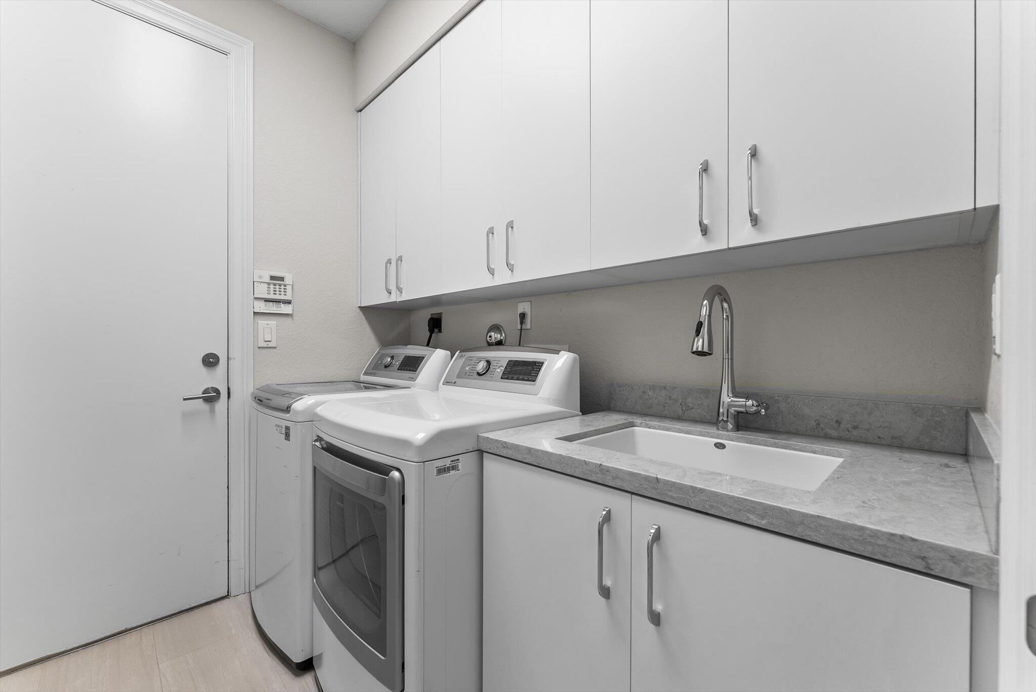 19335 Skyridge Circle