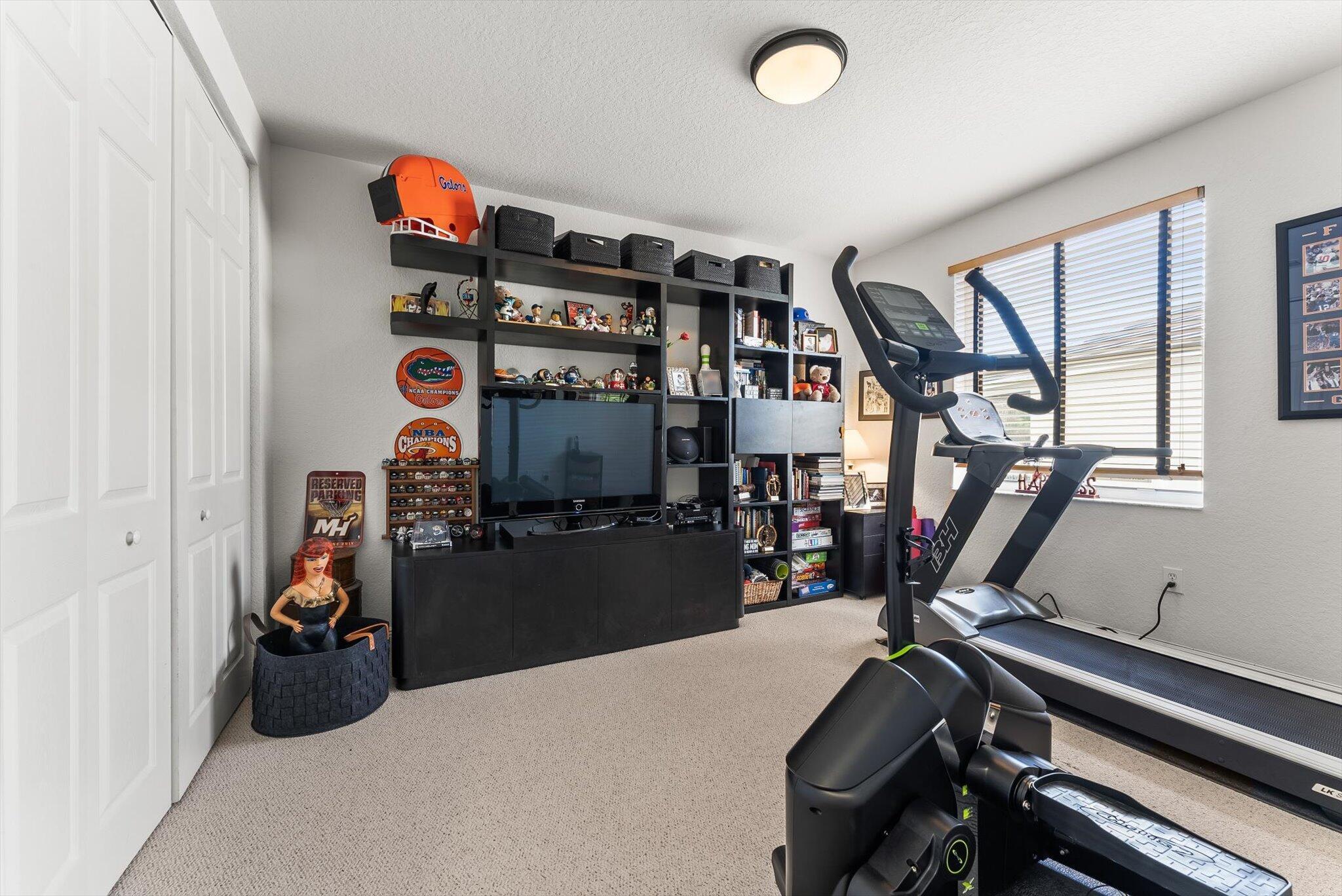 19335 Skyridge Circle