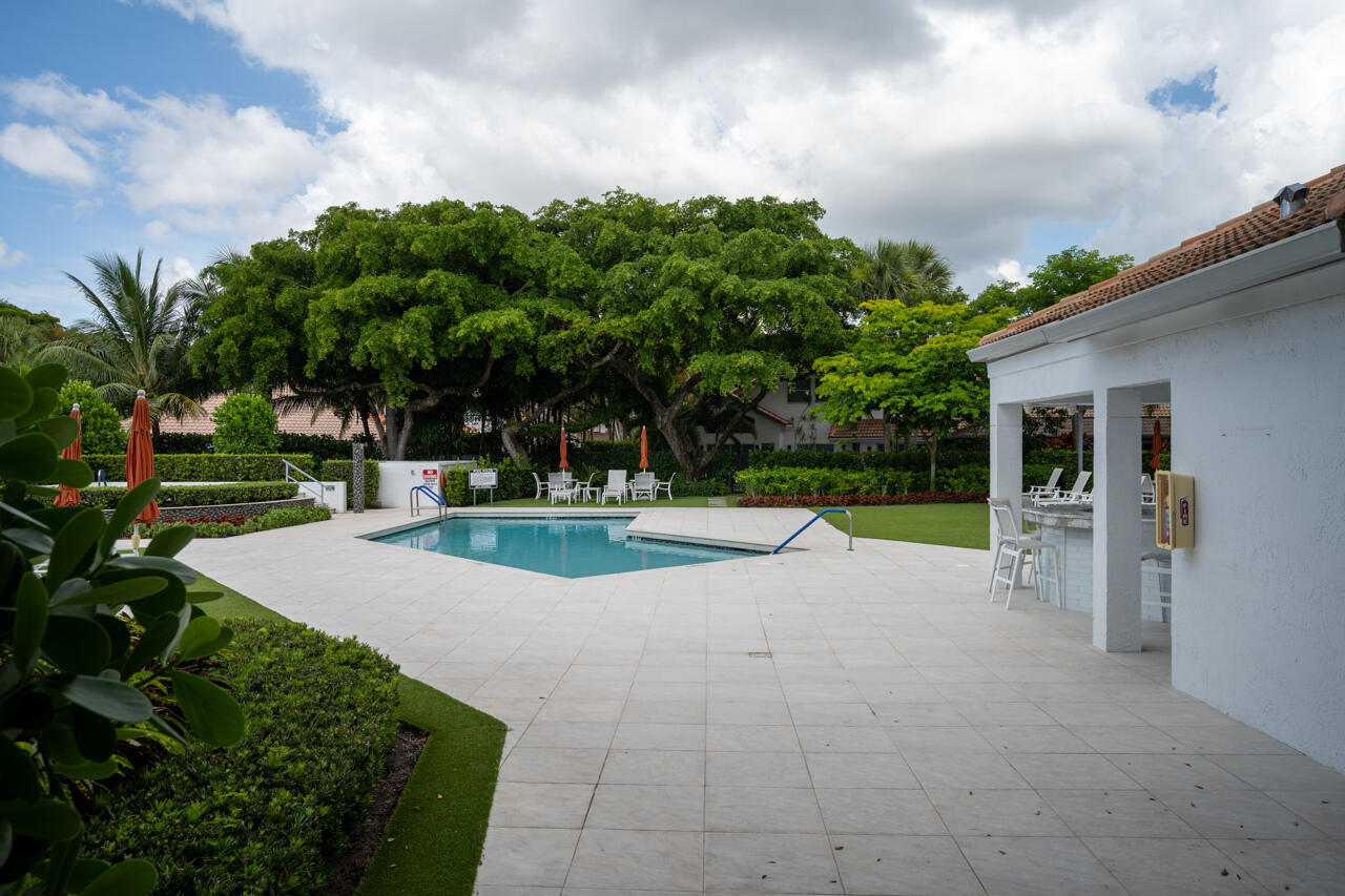 2081 NW 52nd Street