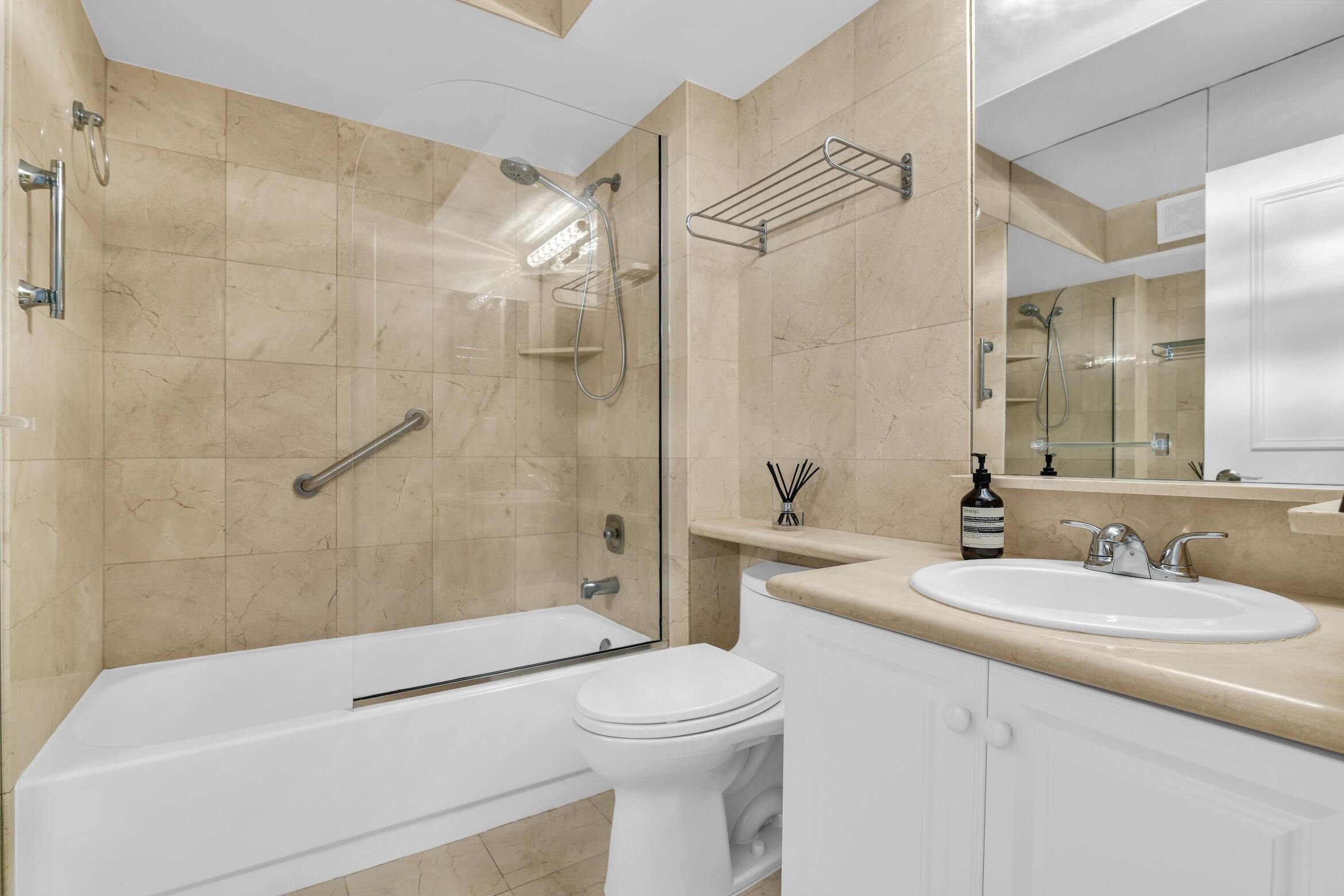 277 N Ocean Boulevard 1010