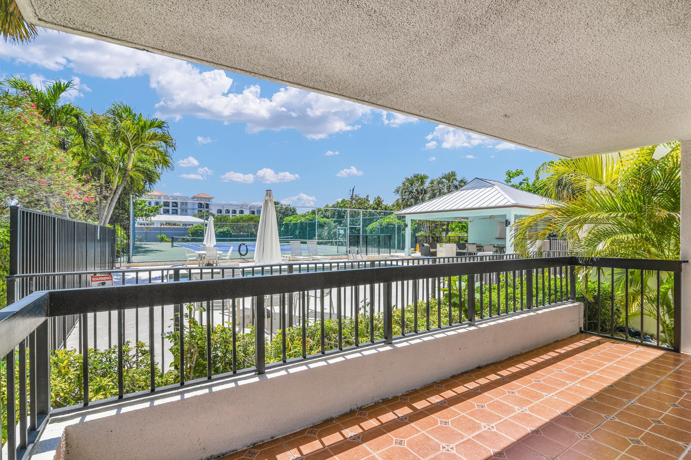 277 N Ocean Boulevard 1010