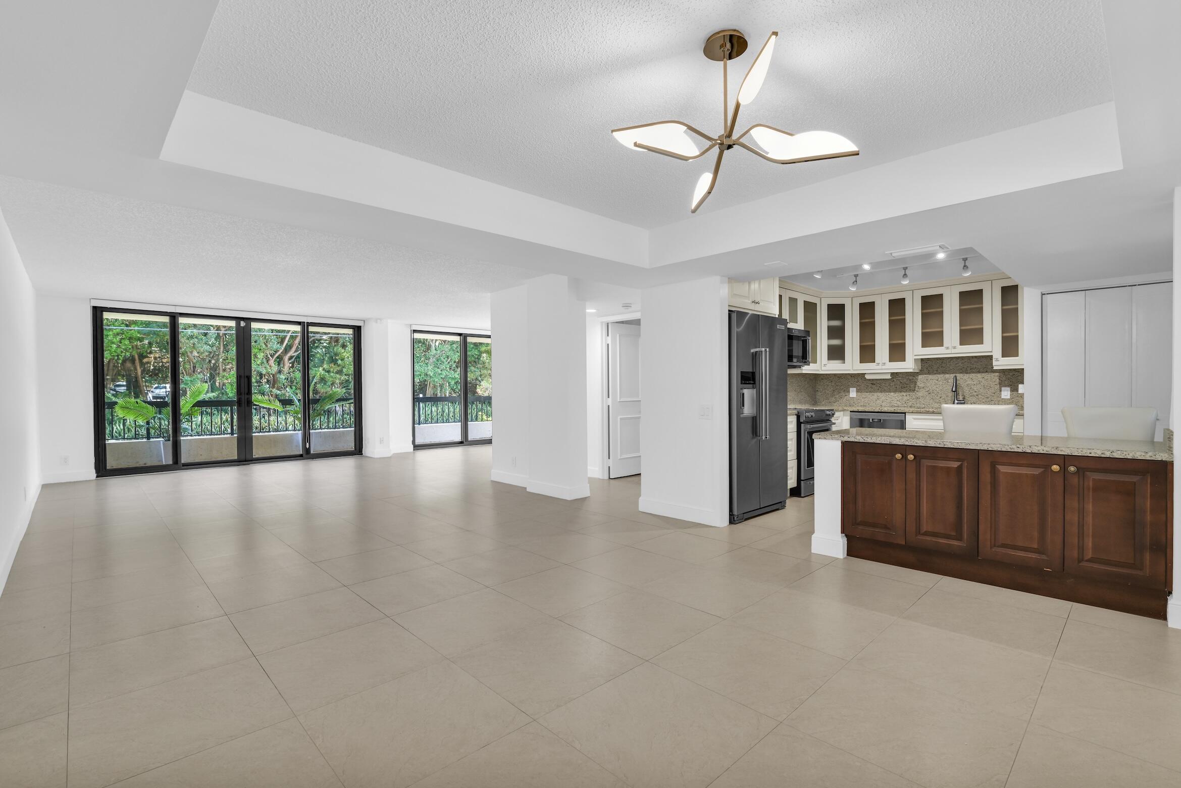 277 N Ocean Boulevard 1010