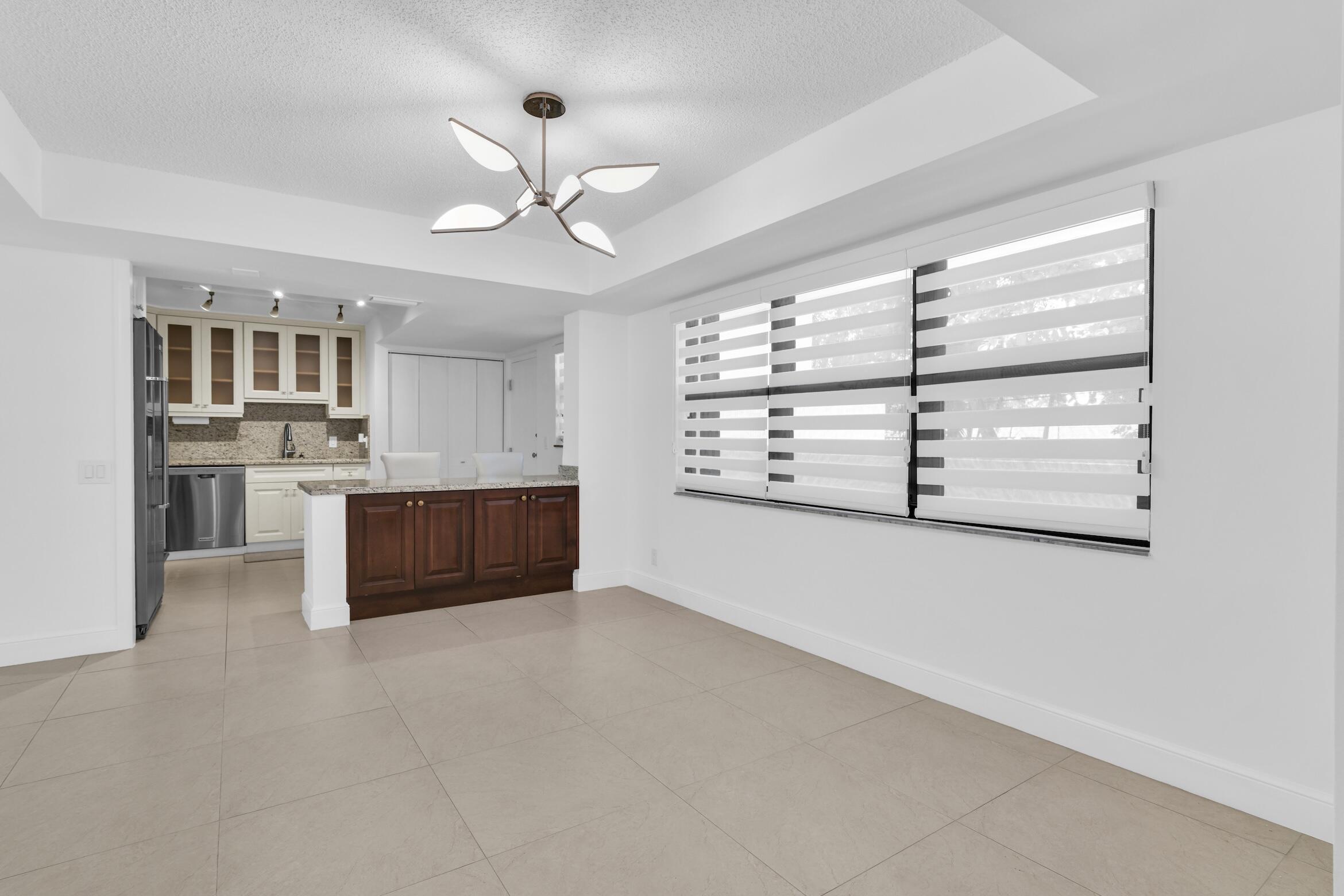 277 N Ocean Boulevard 1010