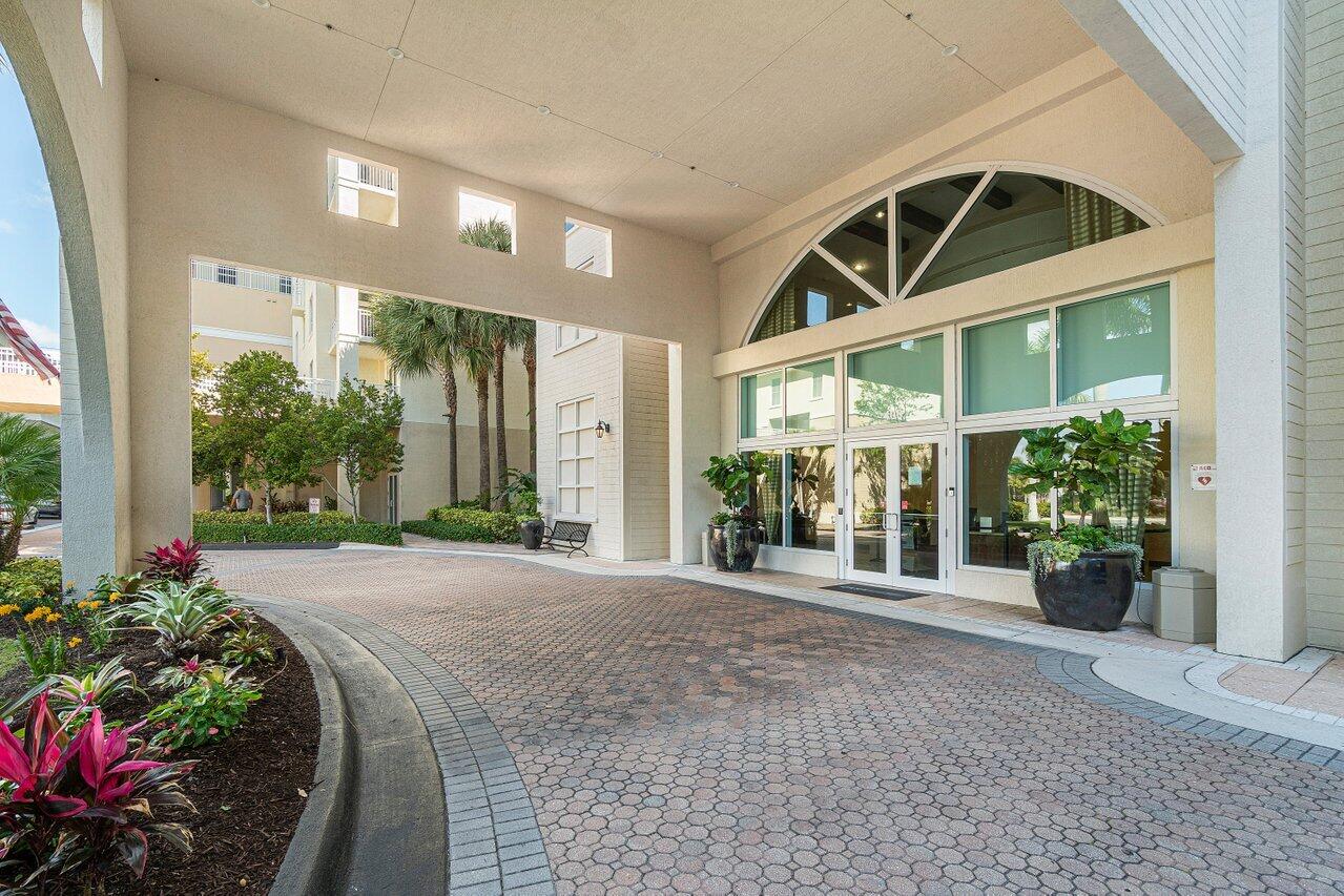 350 N Federal Highway 609