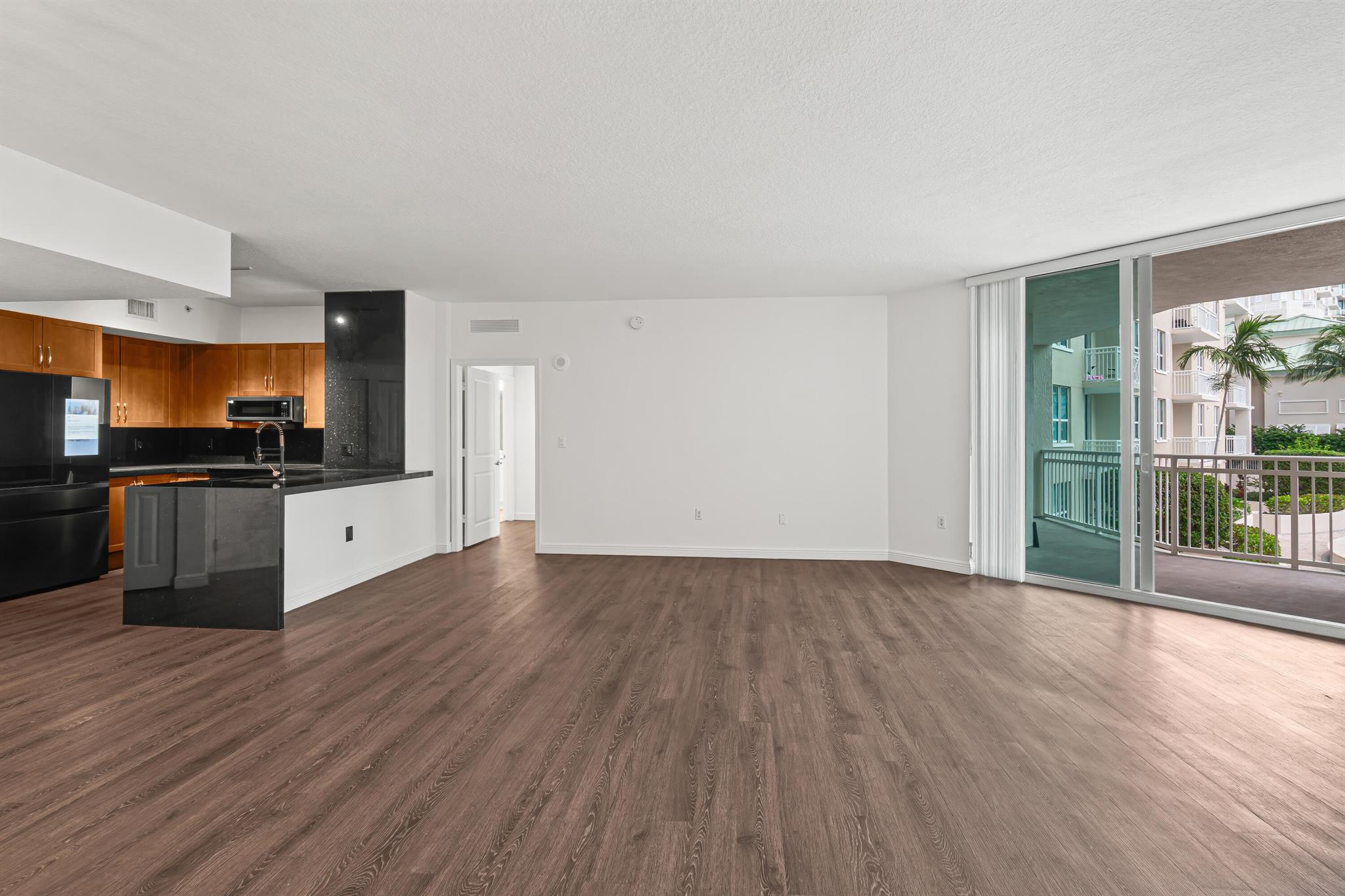 350 N Federal Highway 609