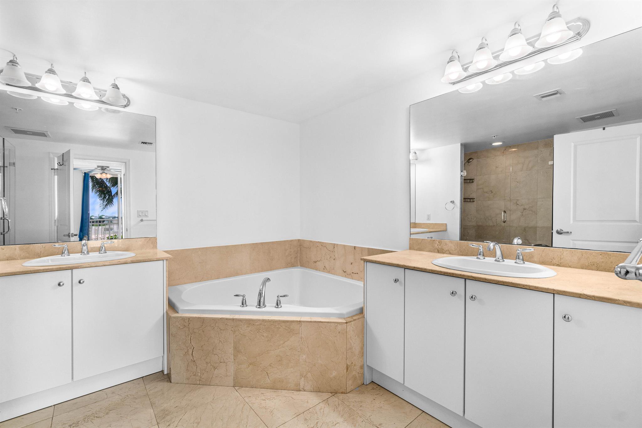 350 N Federal Highway 609