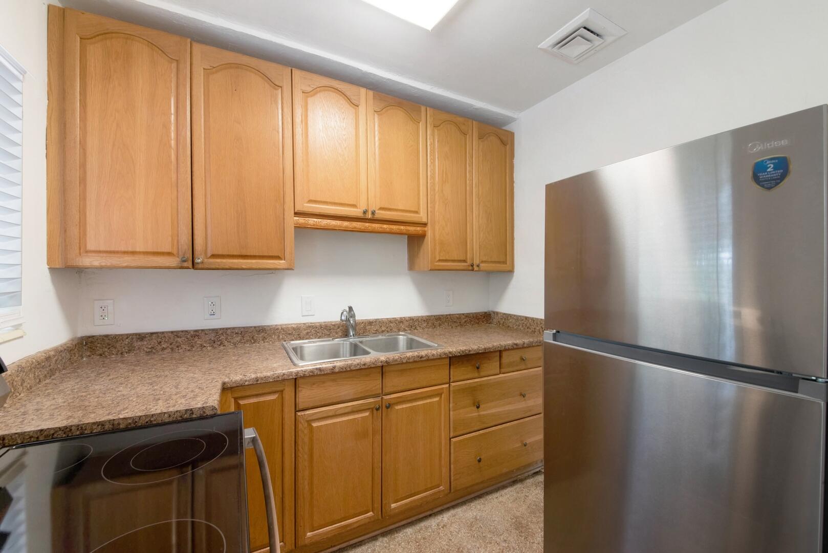 2219 W Pineridge Court