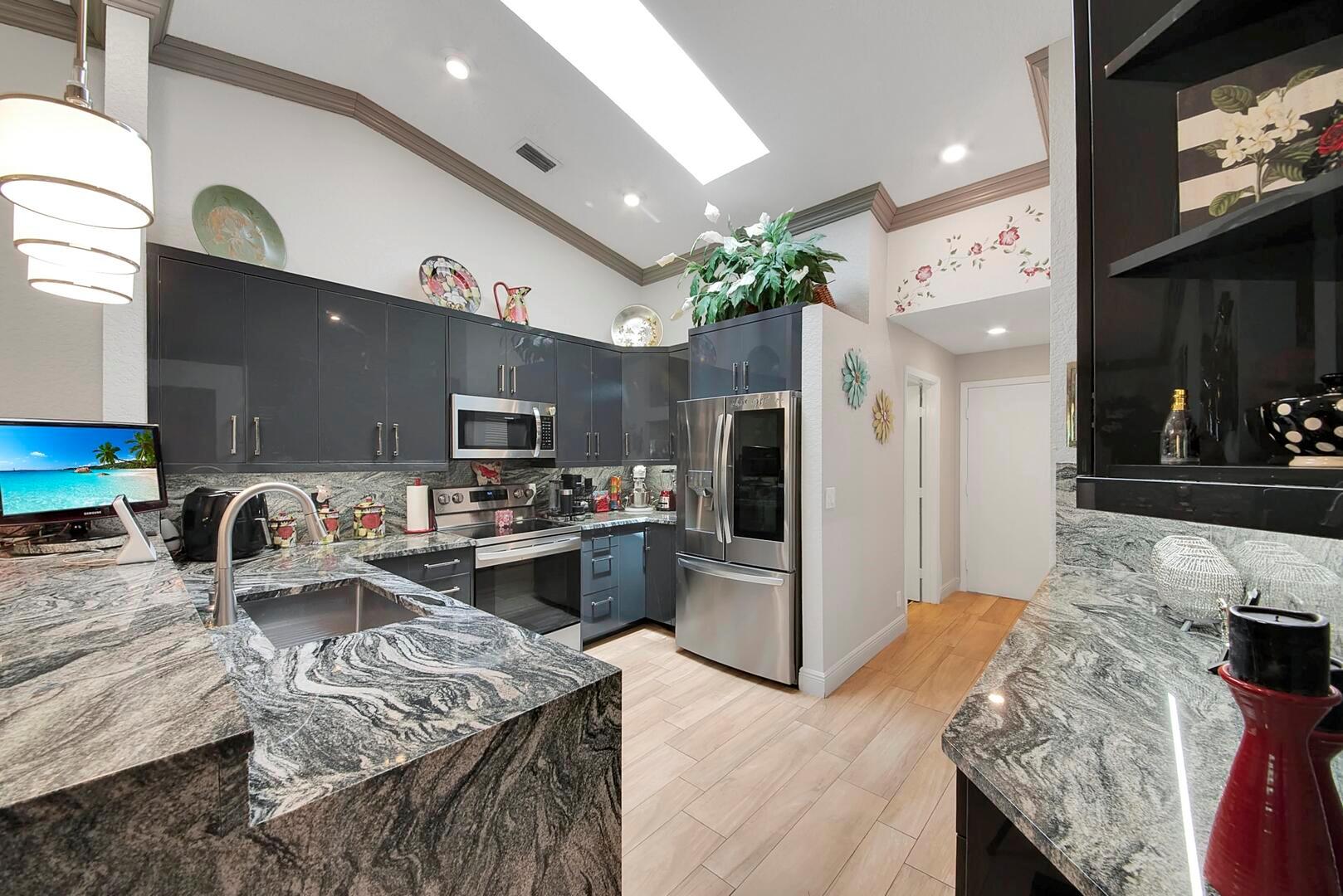 8291 Lake Cypress Road