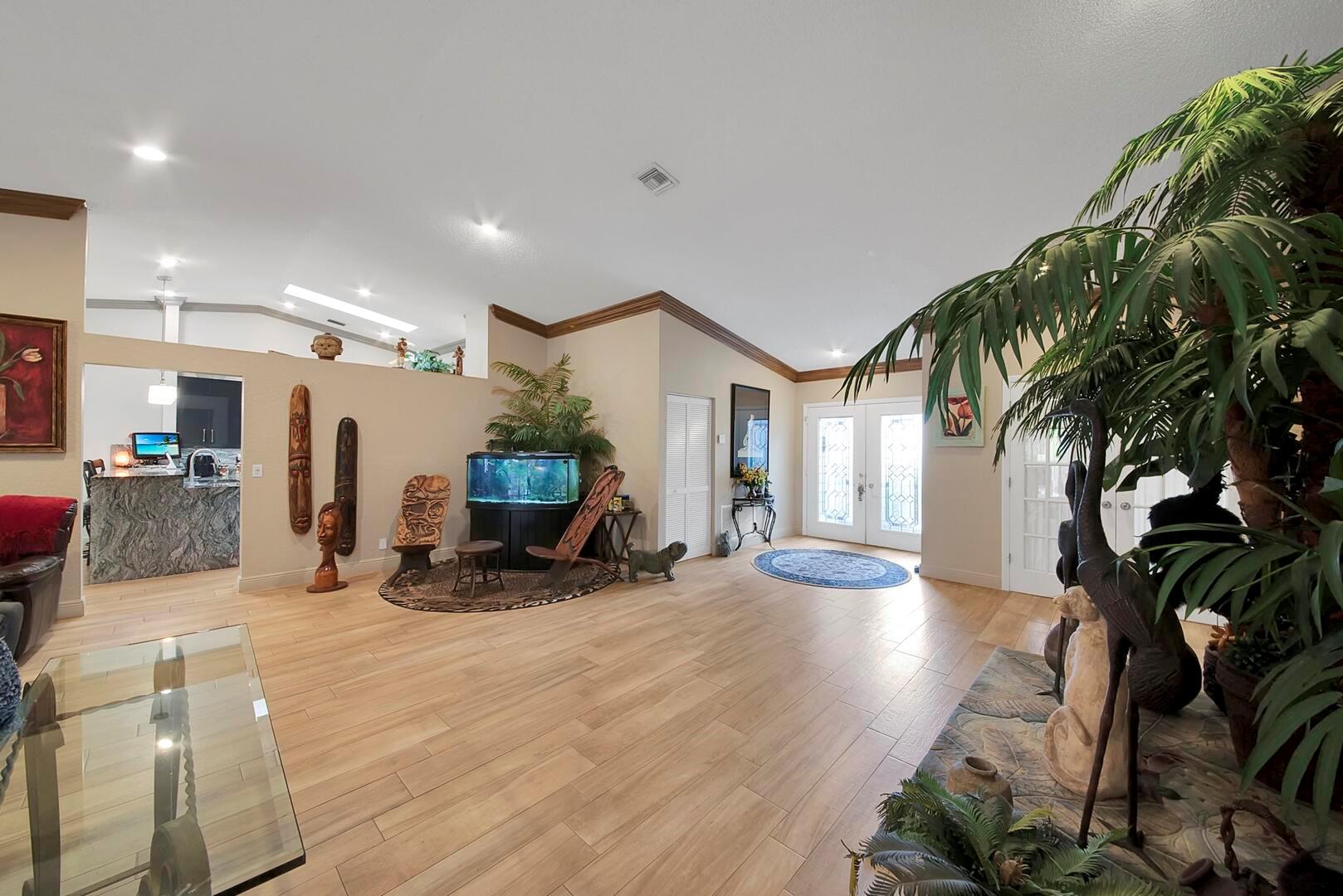 8291 Lake Cypress Road