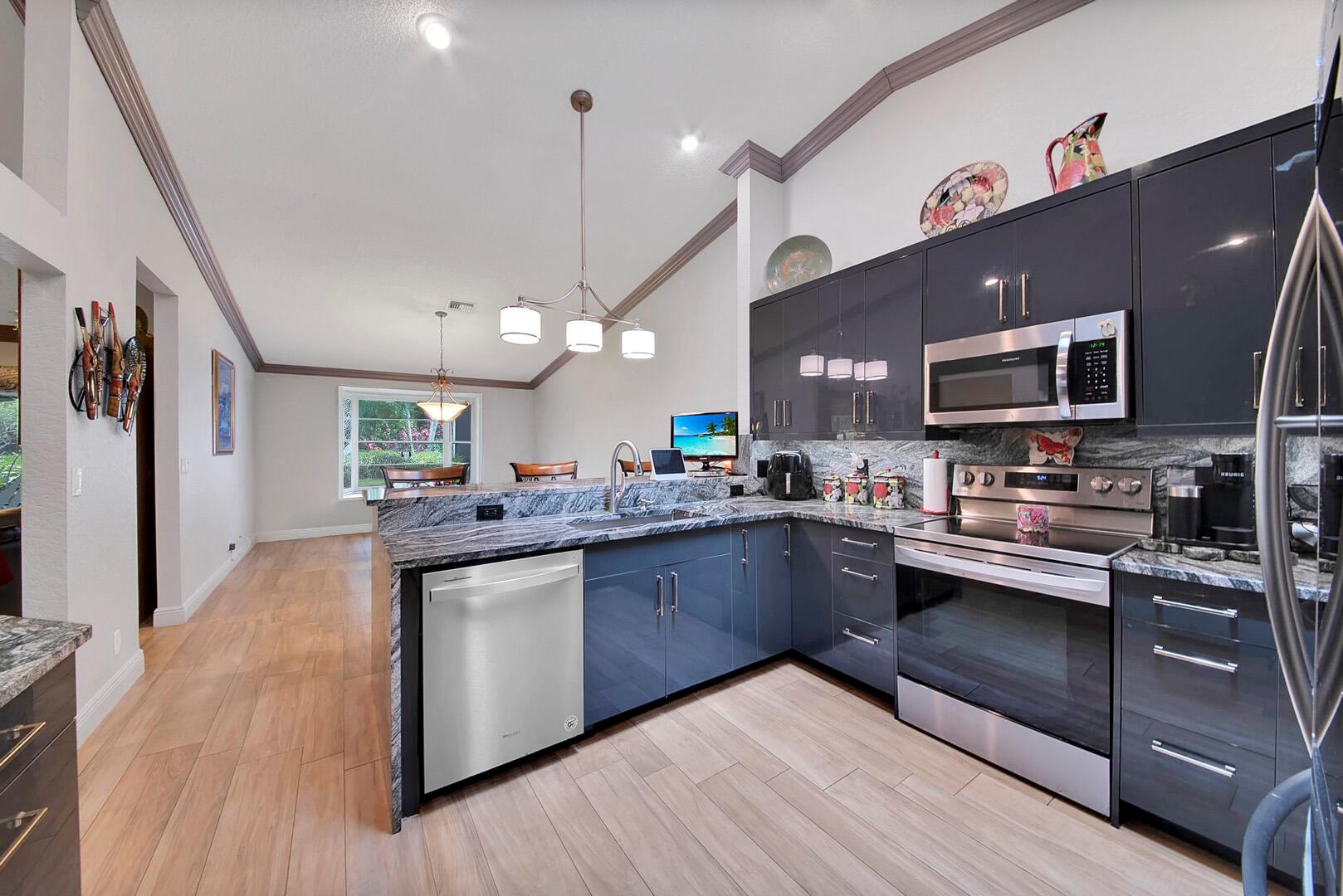 8291 Lake Cypress Road