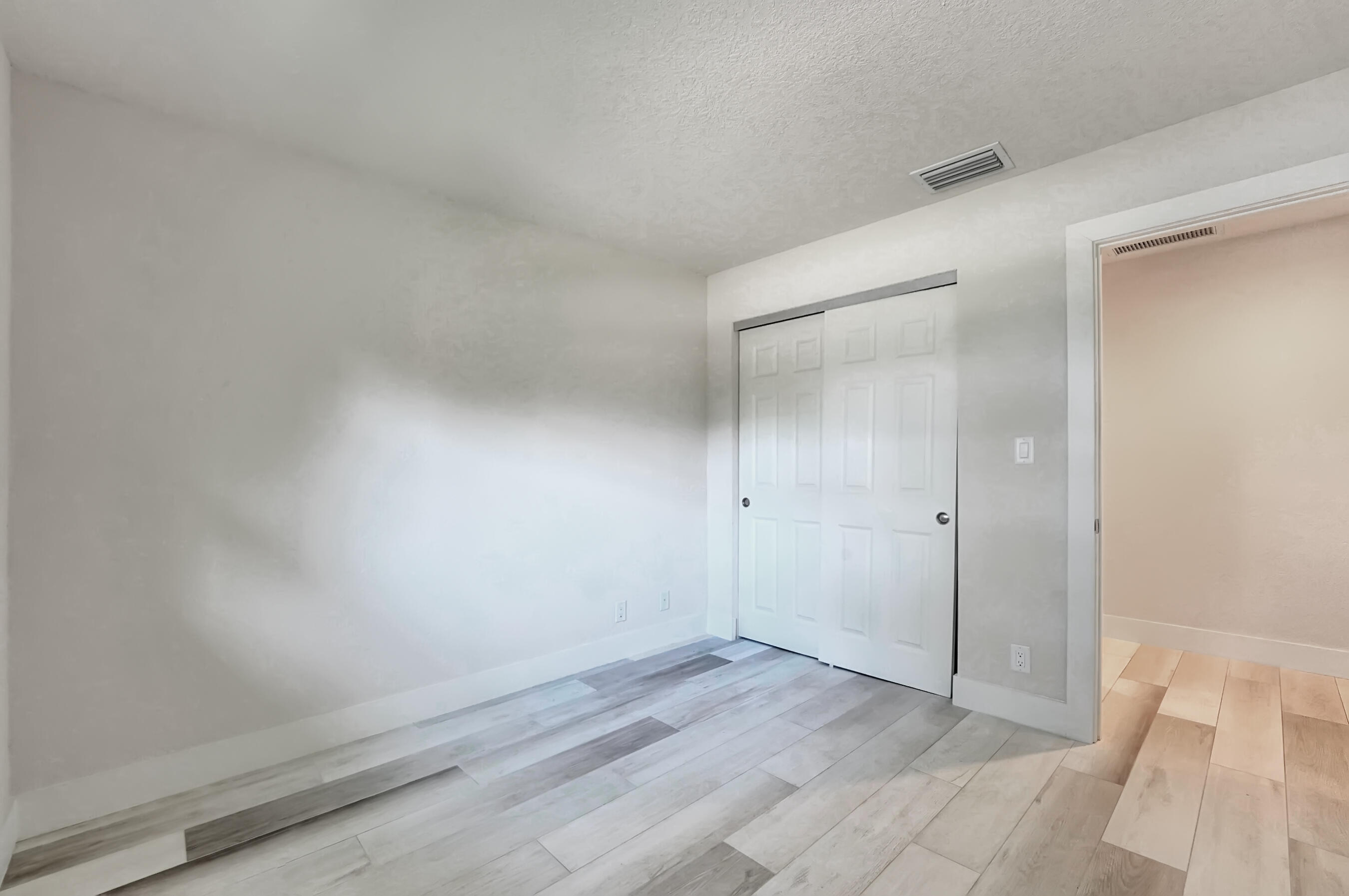 211 NW 17th Street