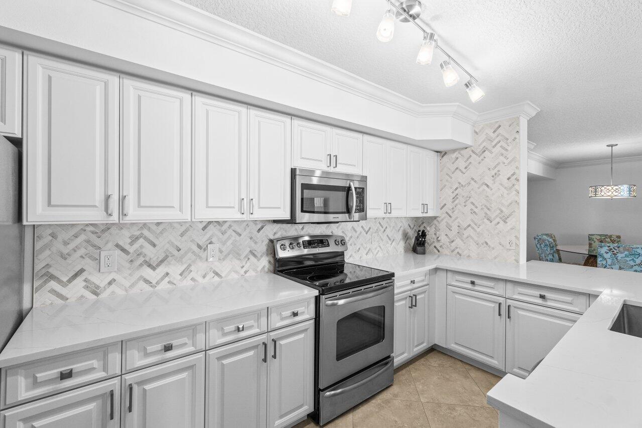 3606 S Ocean Boulevard 604