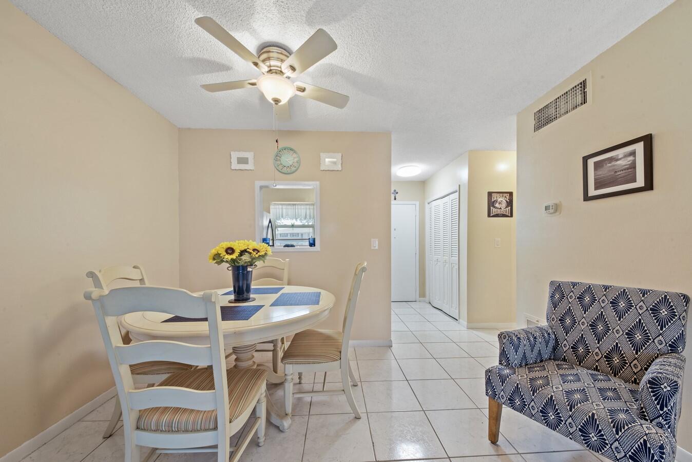 1111 Lake Terrace 105