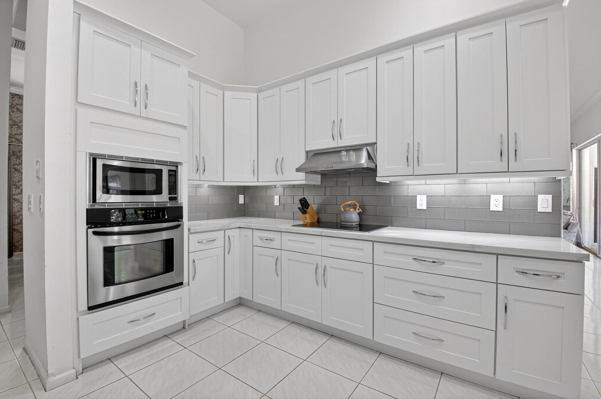 10791 River Glenn Drive