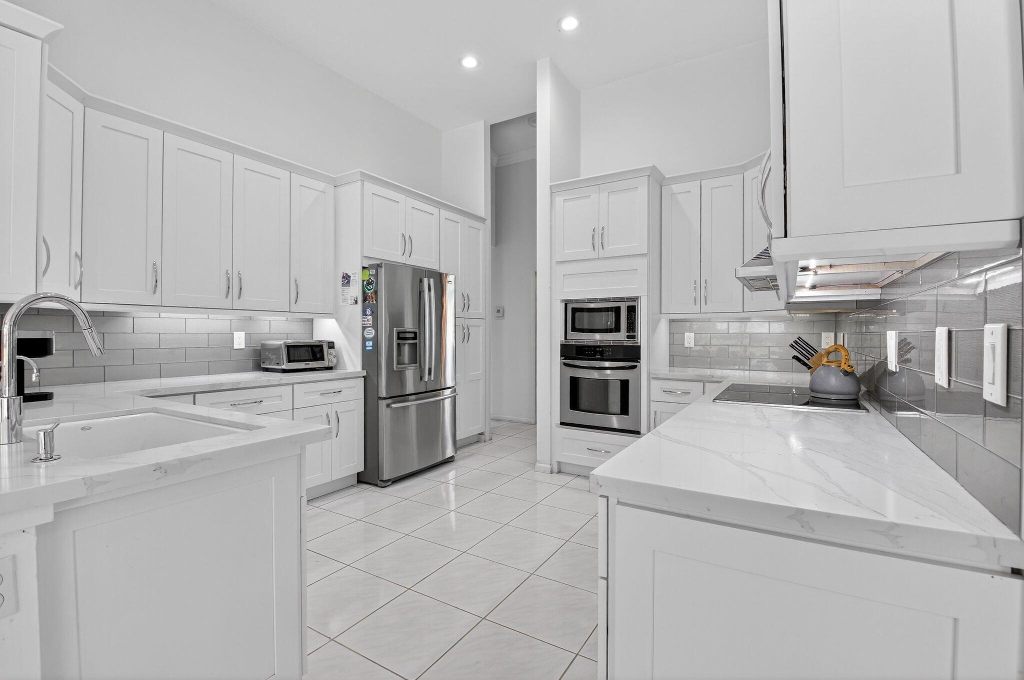 10791 River Glenn Drive