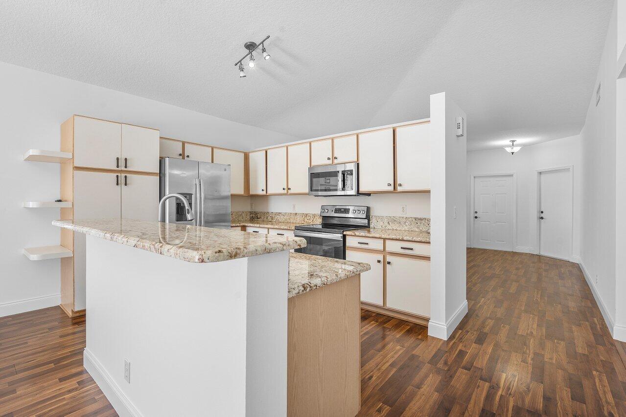 1214 SW 46 Way, Deerfield Beach