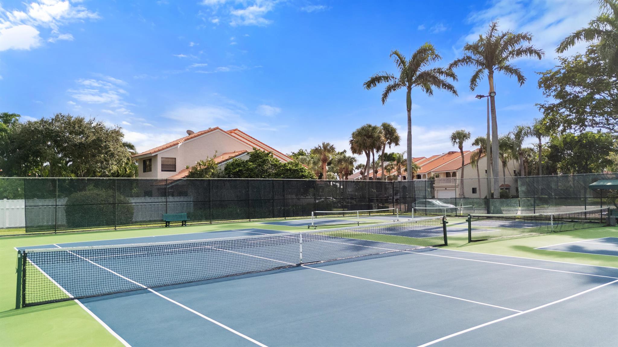 210 Captains Walk 710