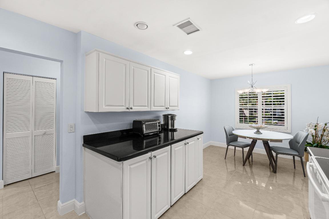 5 Westgate Lane B, Boynton Beach Unit: B