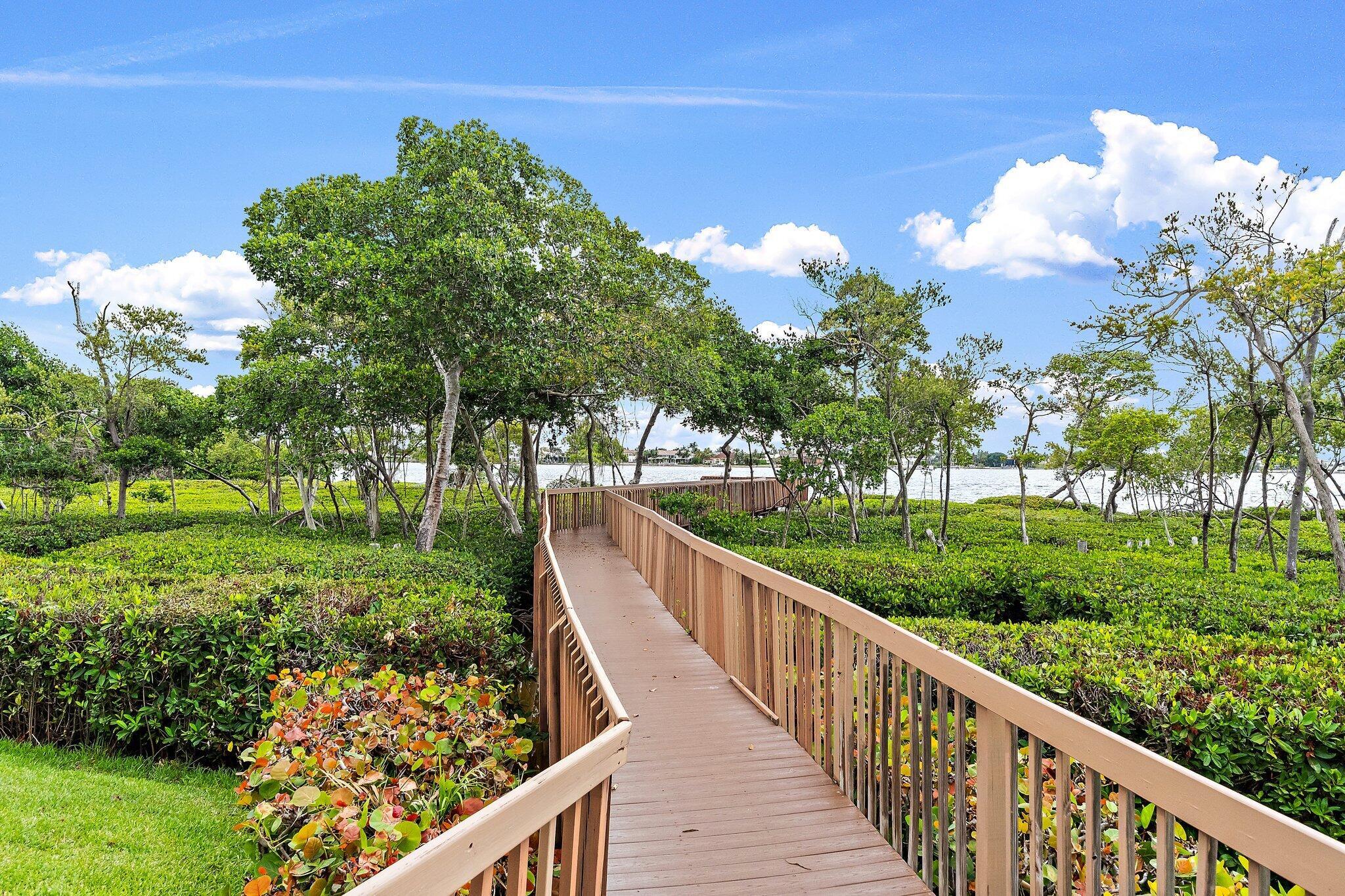 29 S Lakeshore Drive