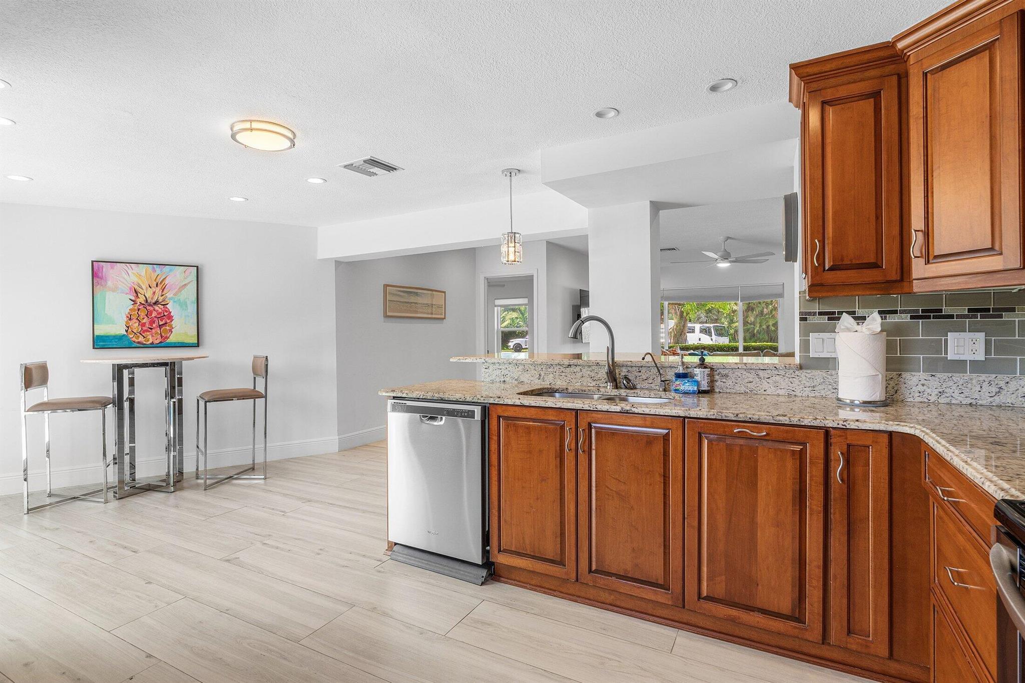 917 SW 38th Court