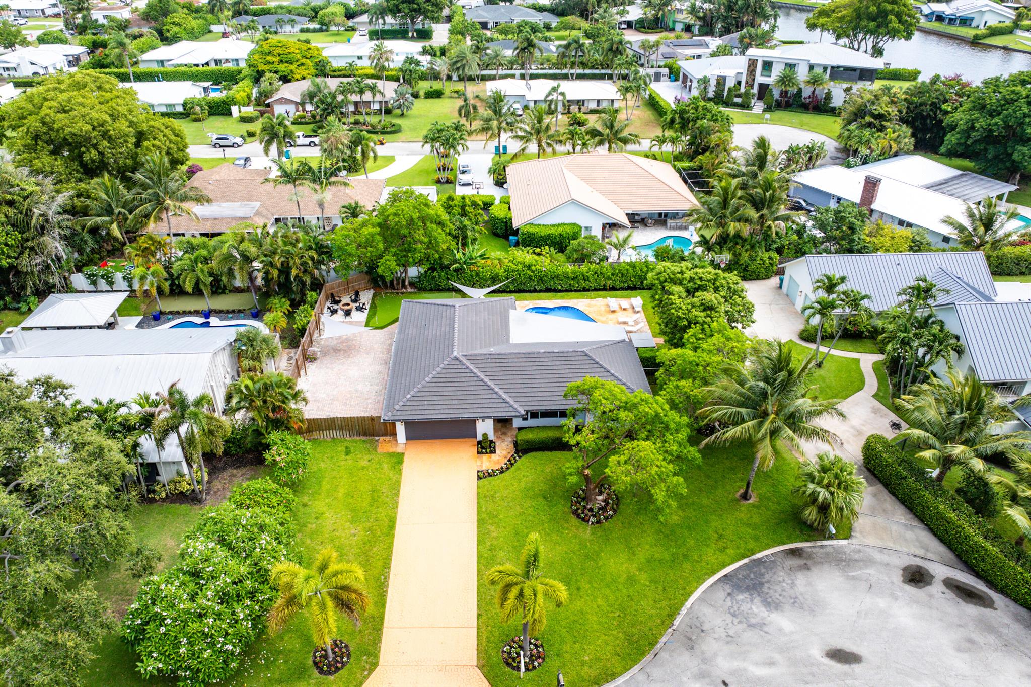 917 SW 38th Court