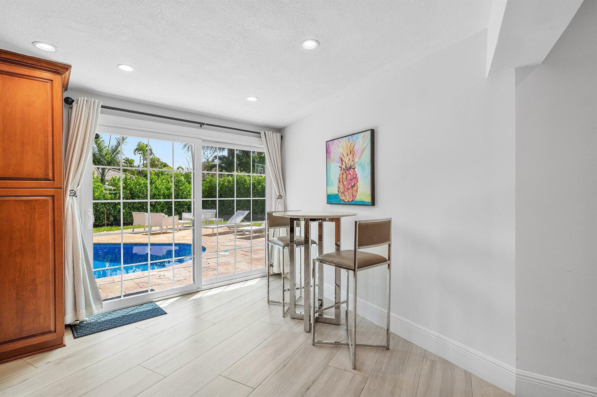917 SW 38th Court
