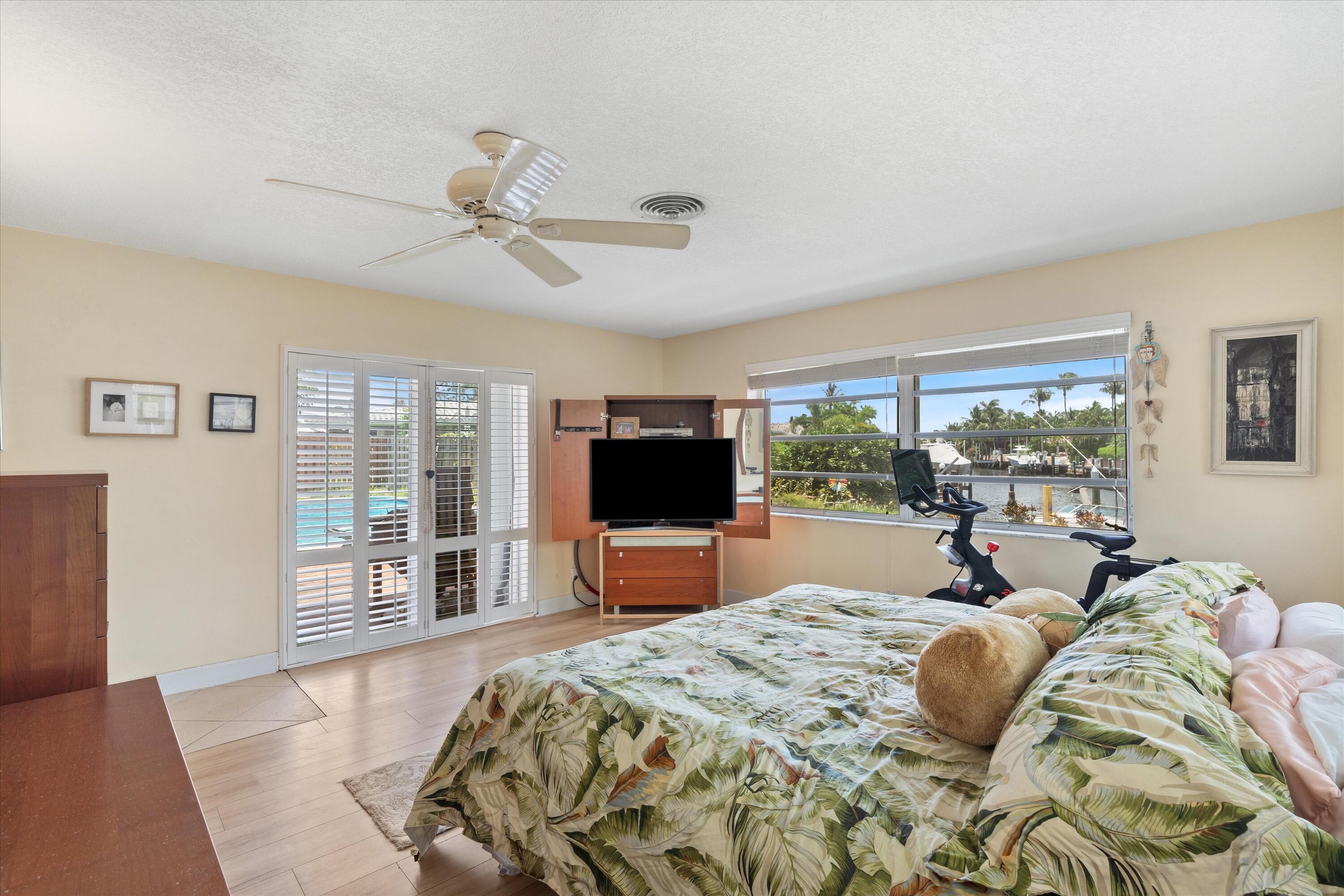 1250 SE 10th Street
