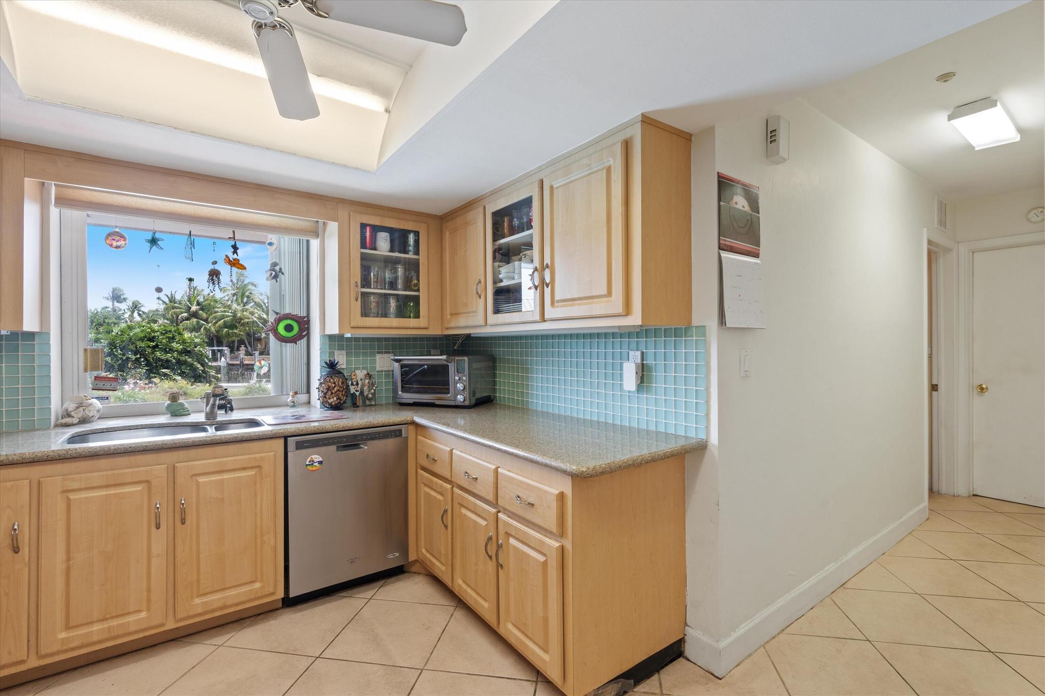 1250 SE 10th Street
