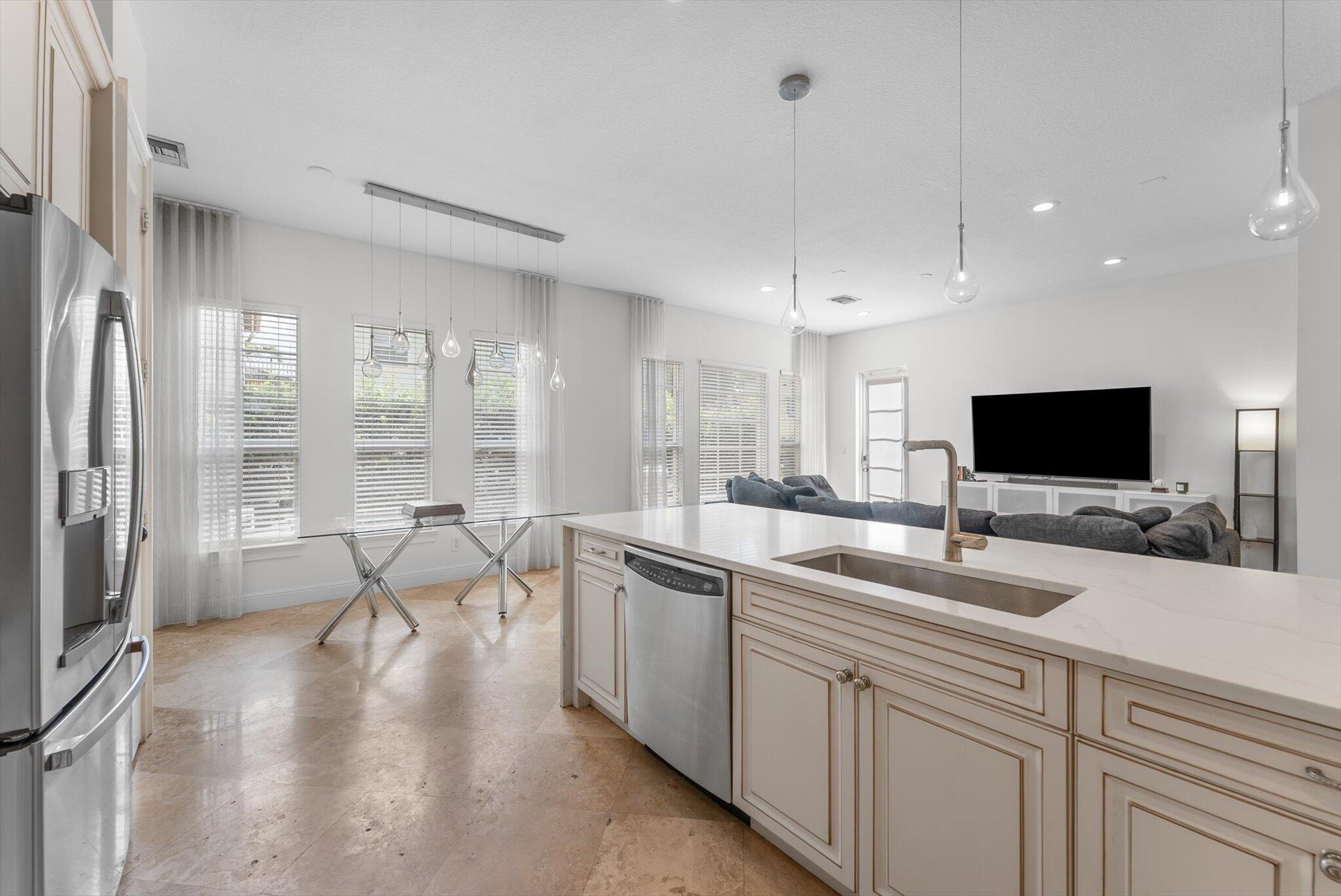 106 Via Floresta Drive