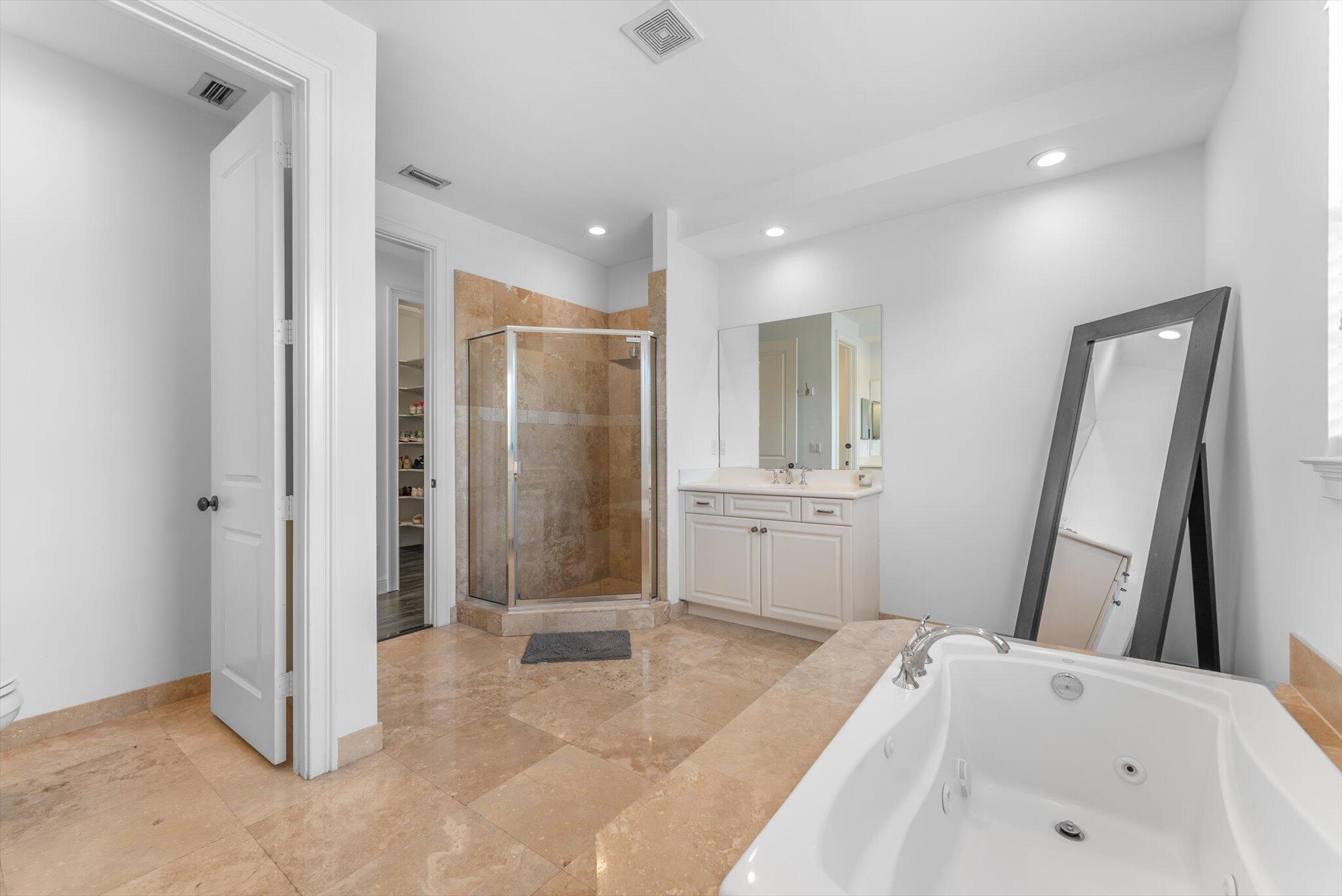 106 Via Floresta Drive