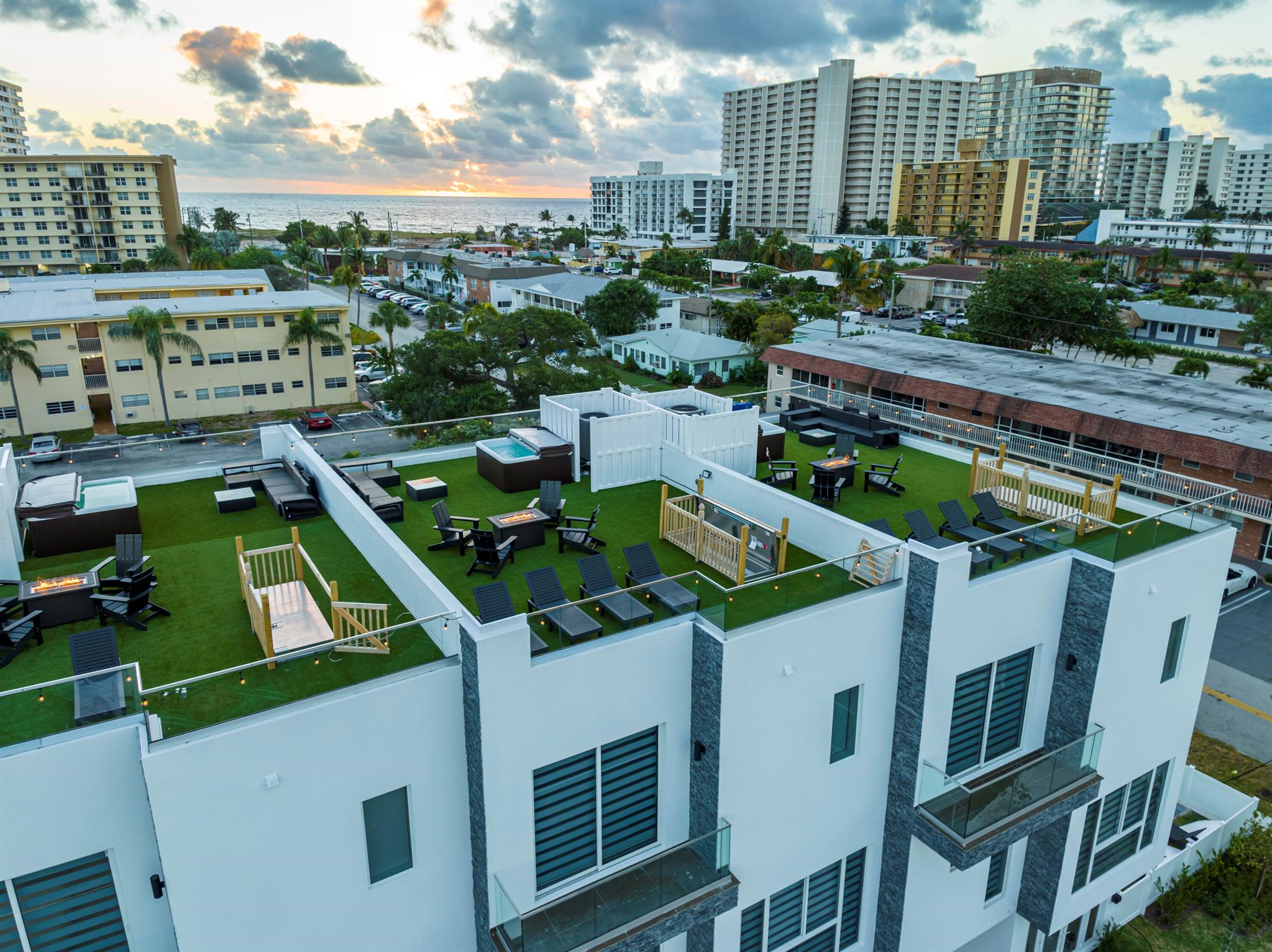 1000 N Riverside Drive