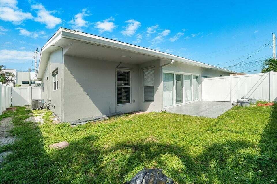 708 NE 23rd Avenue