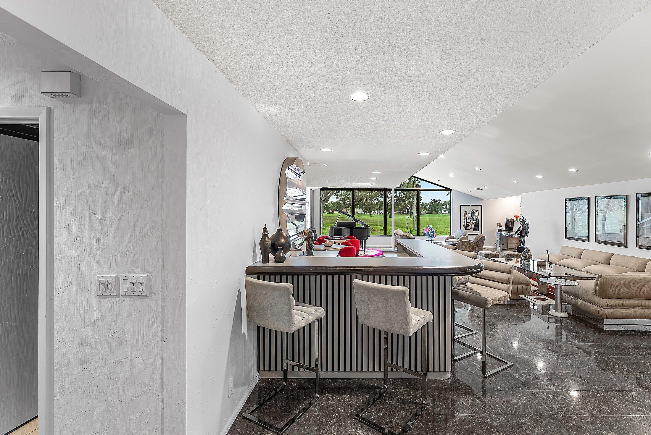 14 Oaks Lane