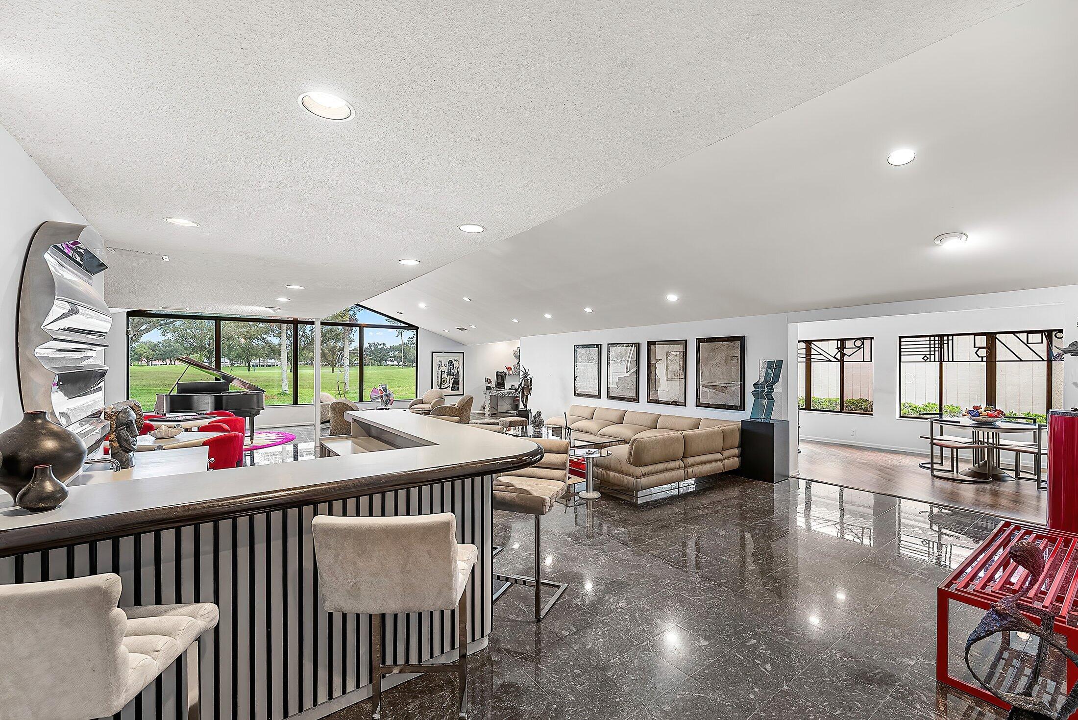 14 Oaks Lane