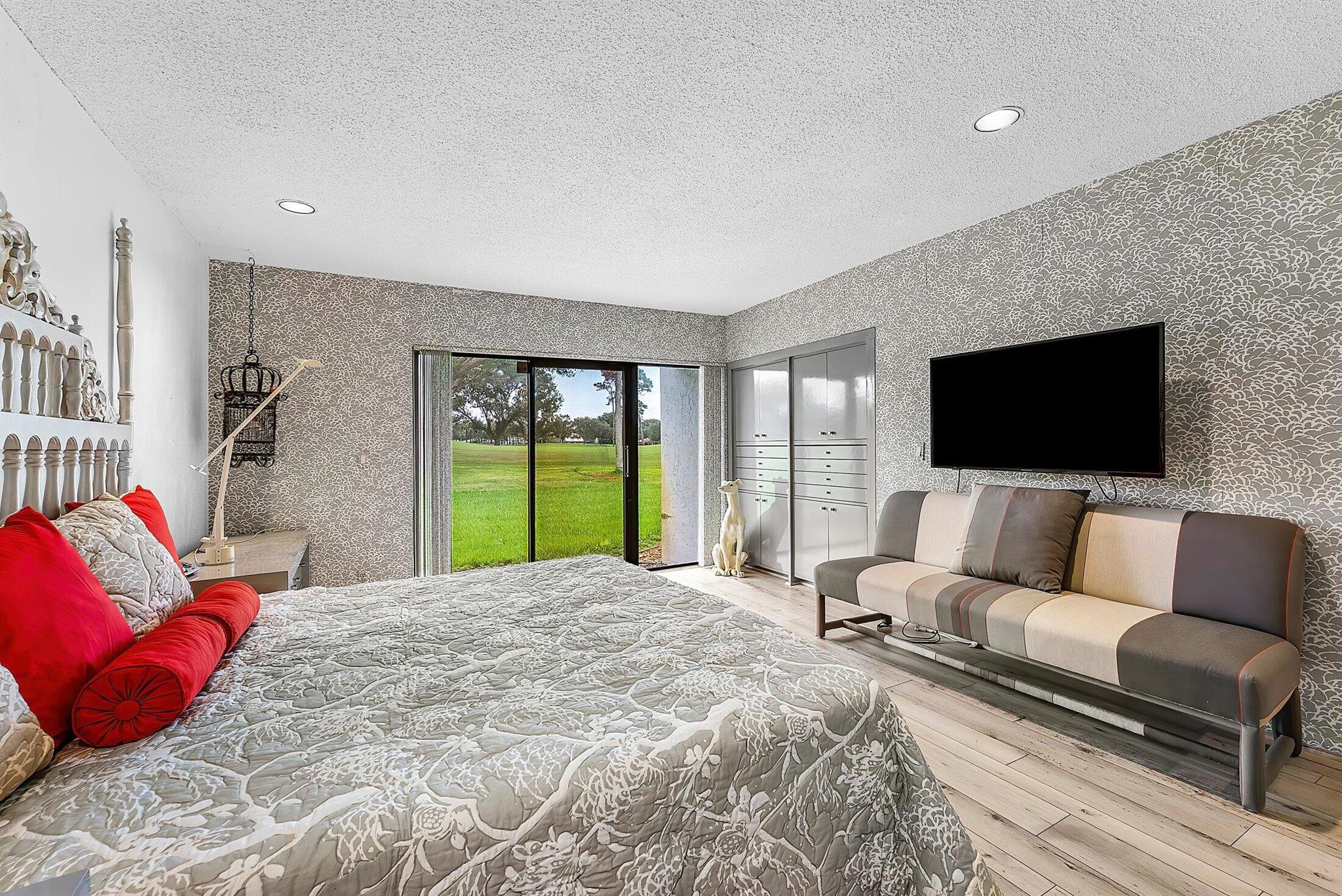 14 Oaks Lane