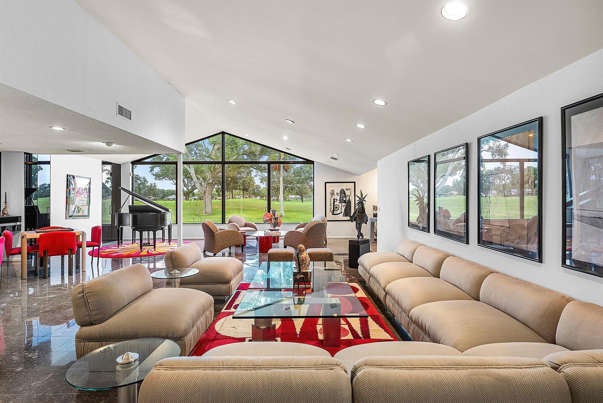 14 Oaks Lane