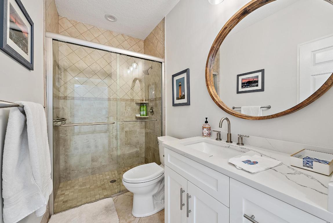 1000 N Us Highway 1 700