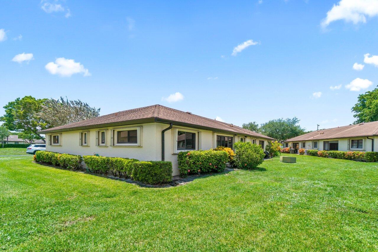 4882 Equestrian Circle B