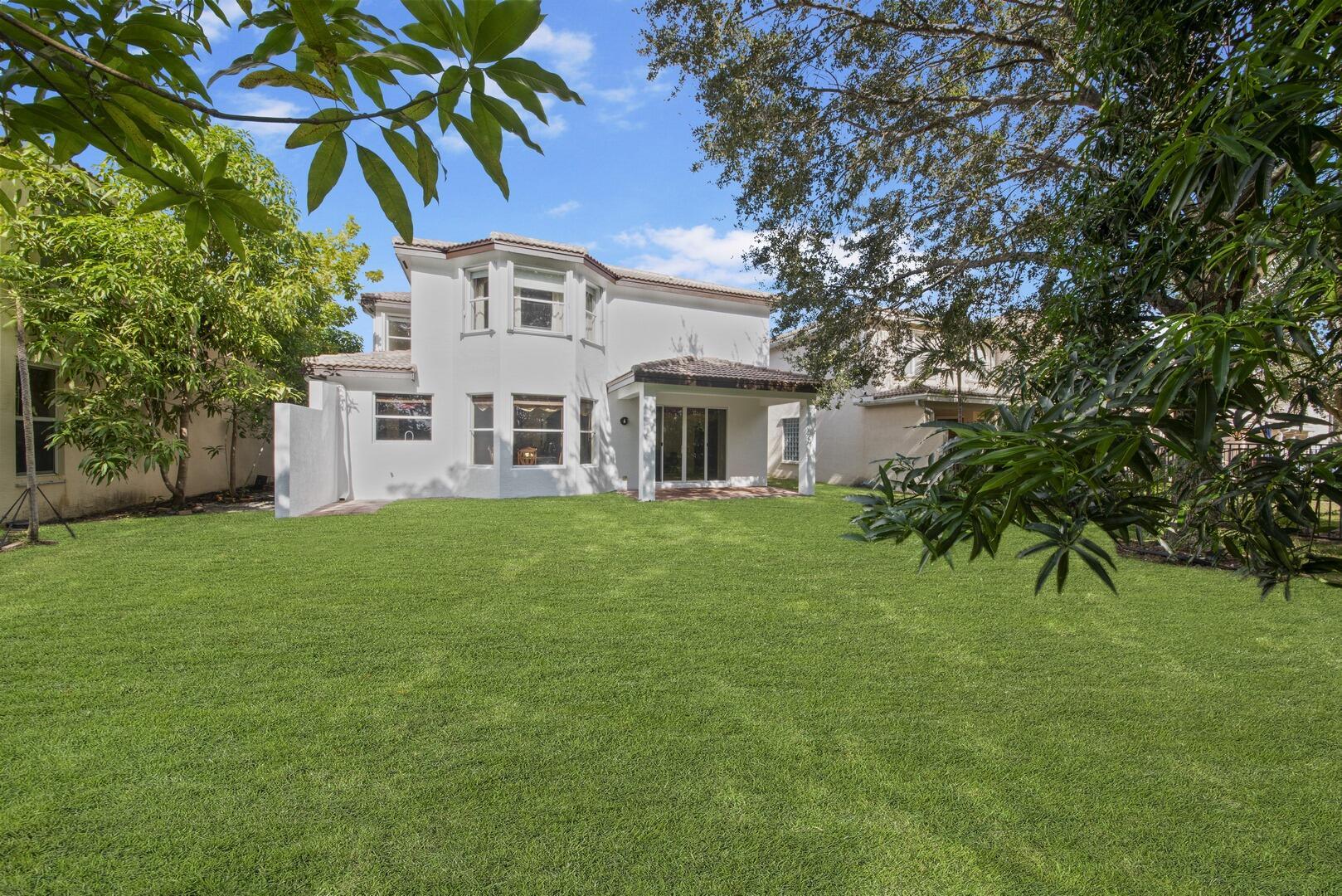 8273 Emerald Winds Circle