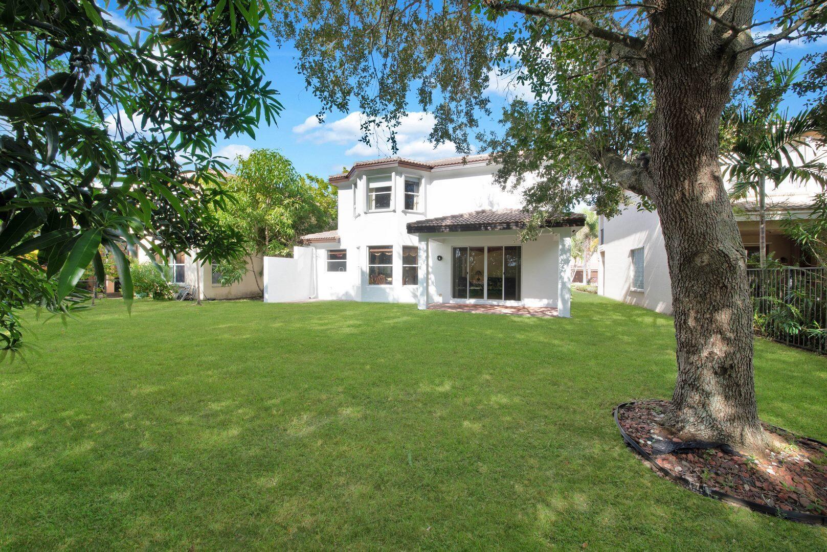 8273 Emerald Winds Circle