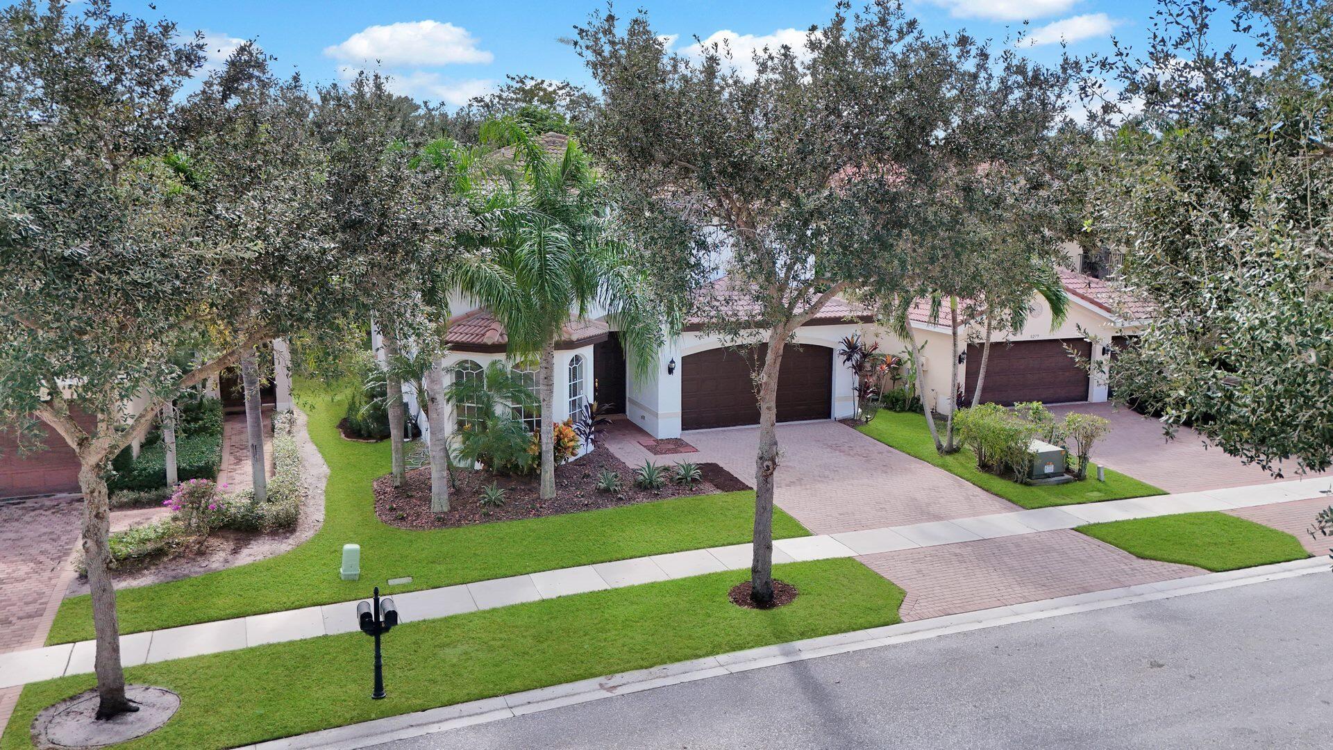 8273 Emerald Winds Circle