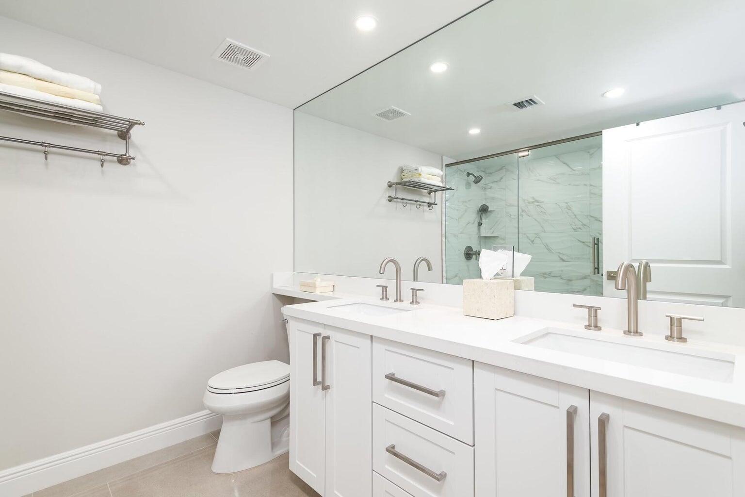 2000 S Ocean Boulevard 402