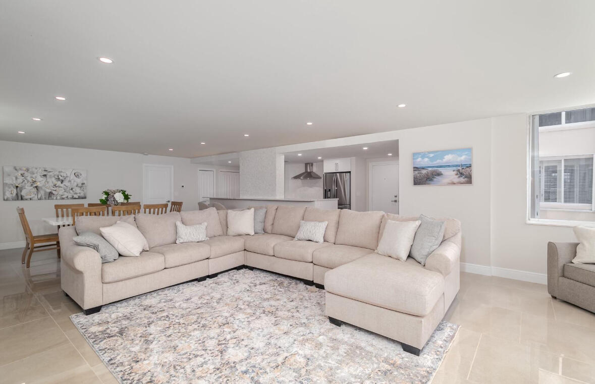 2000 S Ocean Boulevard 402