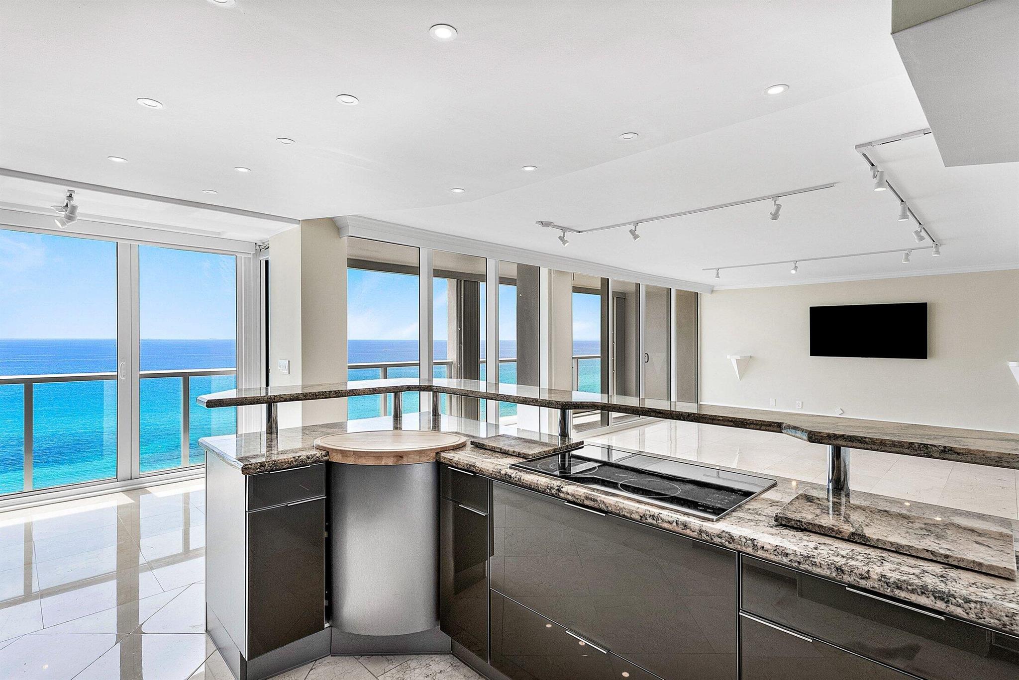 2800 S Ocean Boulevard 14-H