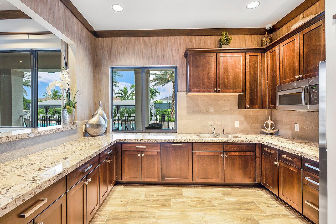 7883 Clay Mica Court