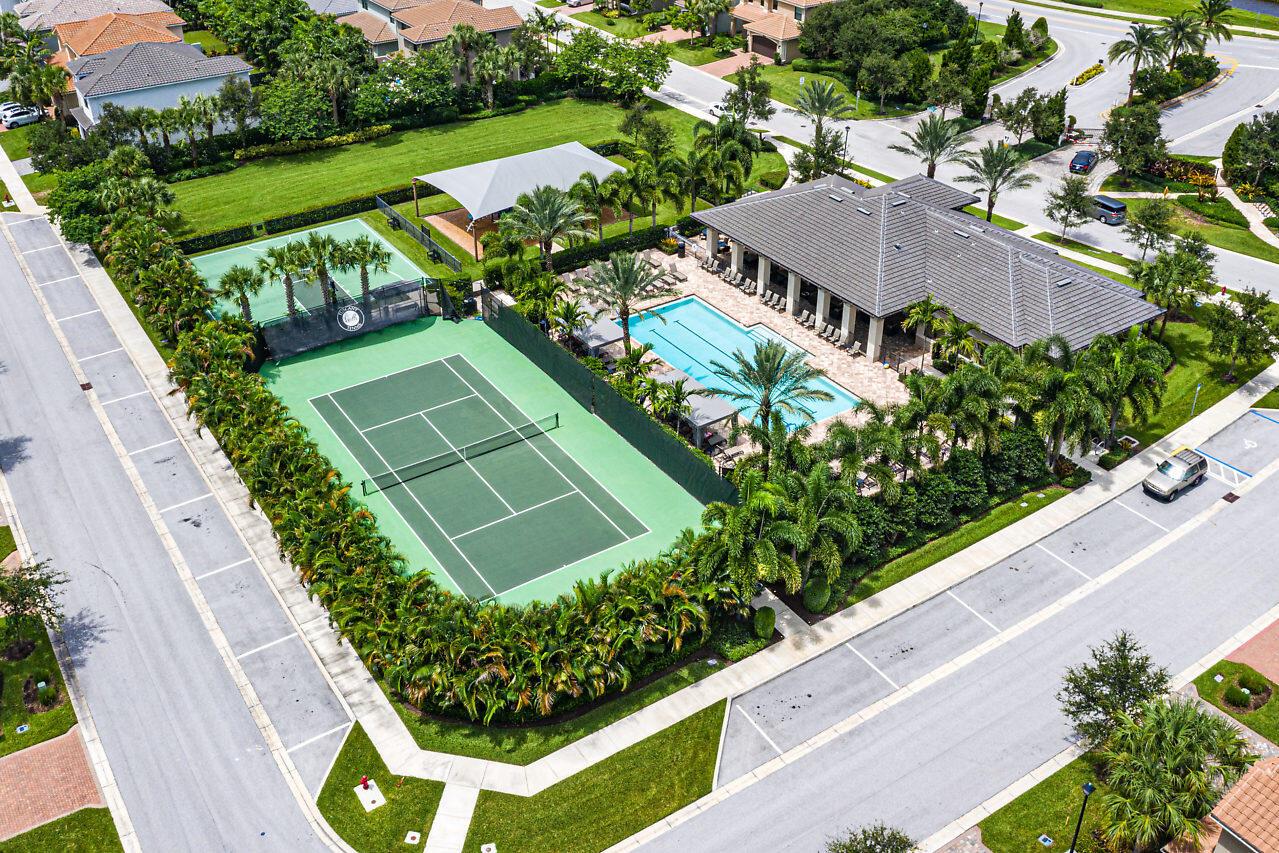 7883 Clay Mica Court