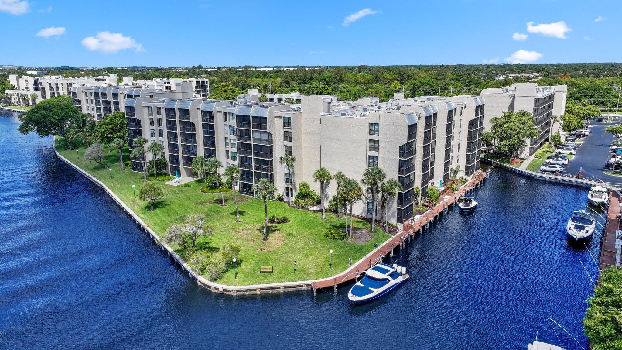13 Royal Palm Way 5020