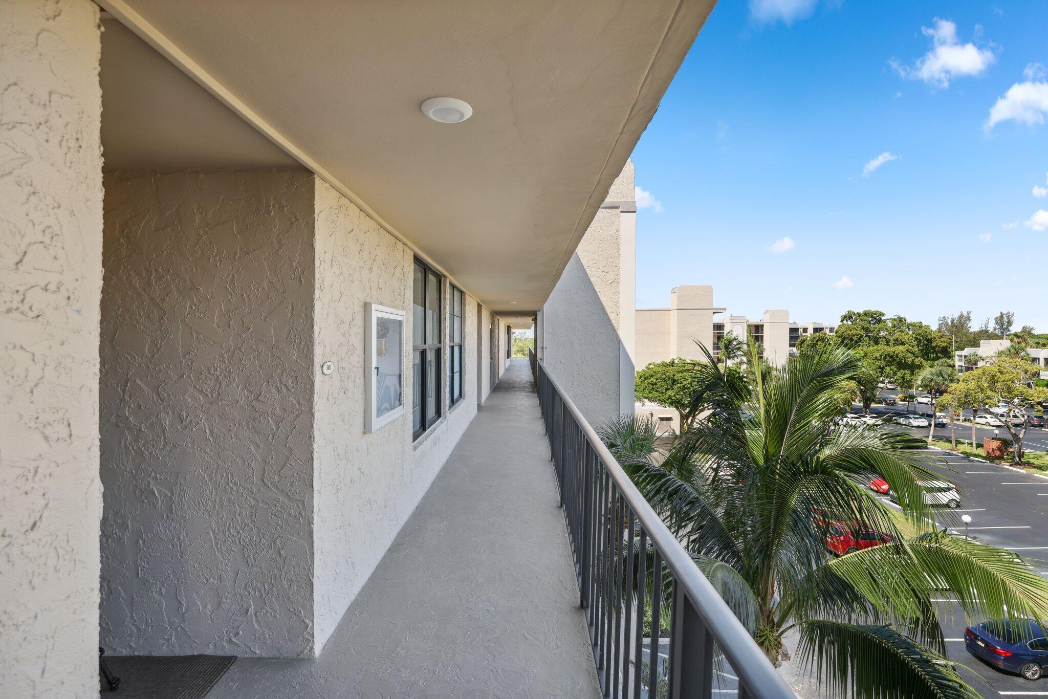 13 Royal Palm Way 5020