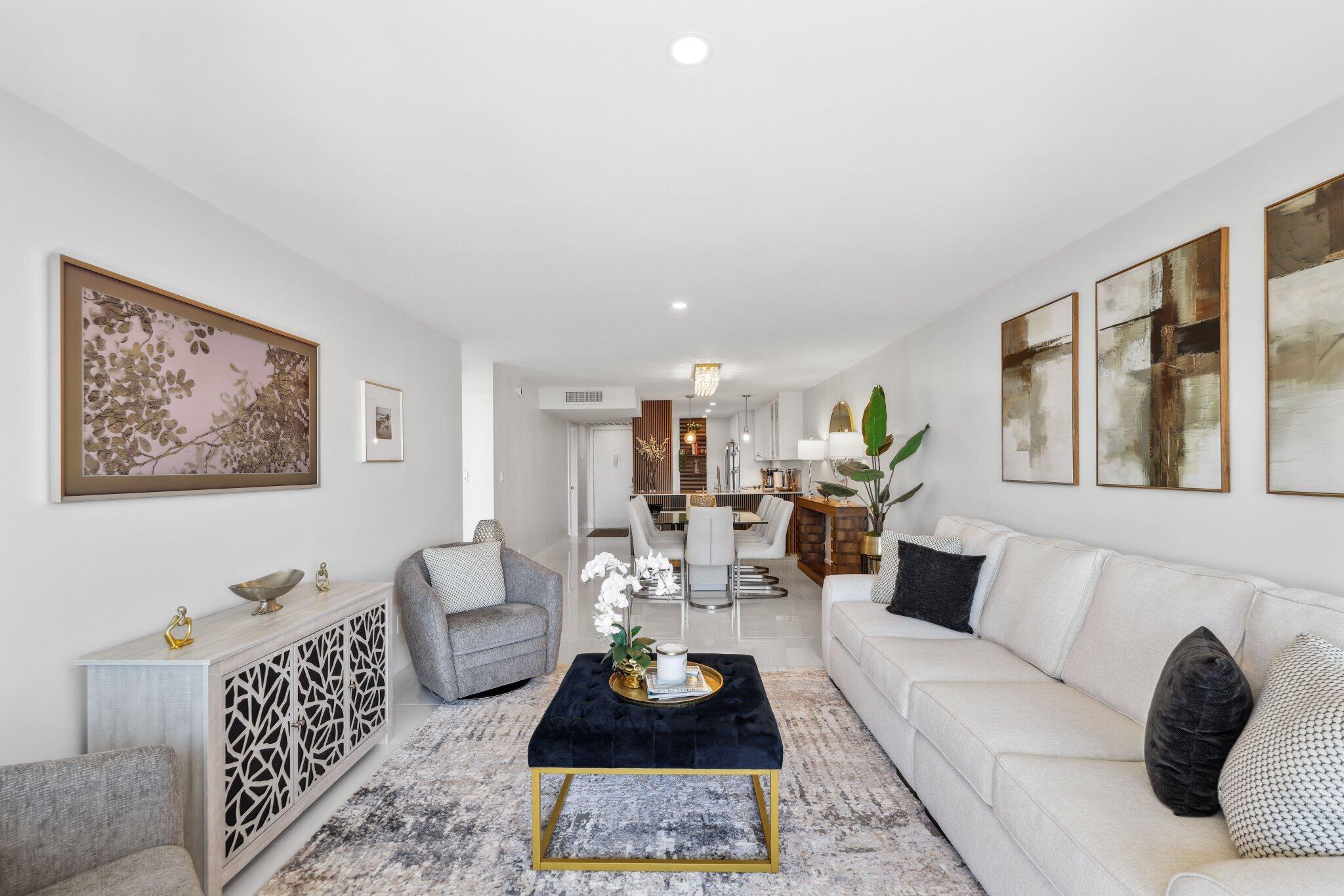 13 Royal Palm Way 5020