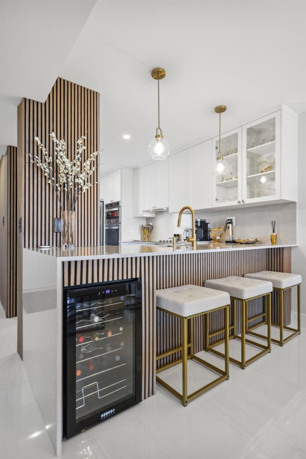 13 Royal Palm Way 5020